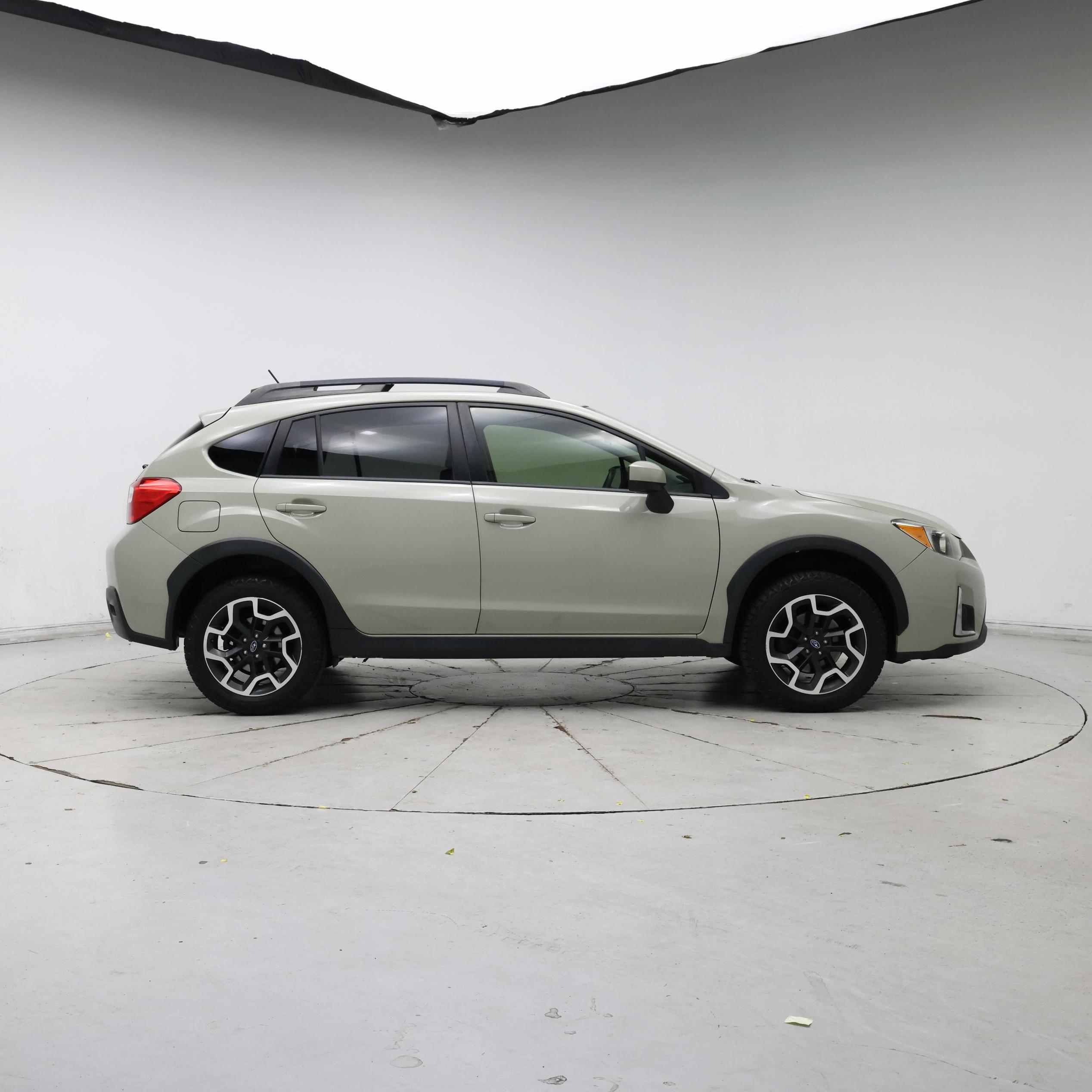 Thumbnail: 2017 Subaru Crosstrek - 7