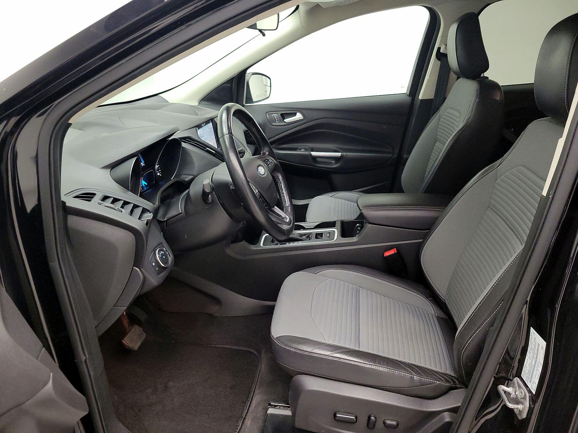 Thumbnail: 2019 Ford Escape - 11