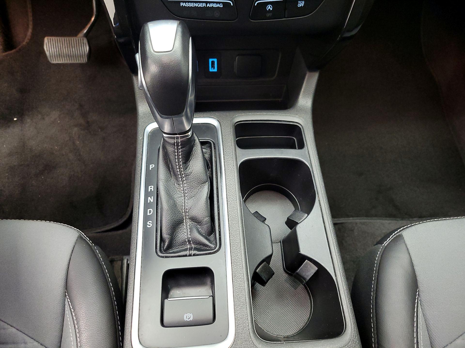 Thumbnail: 2019 Ford Escape - 17