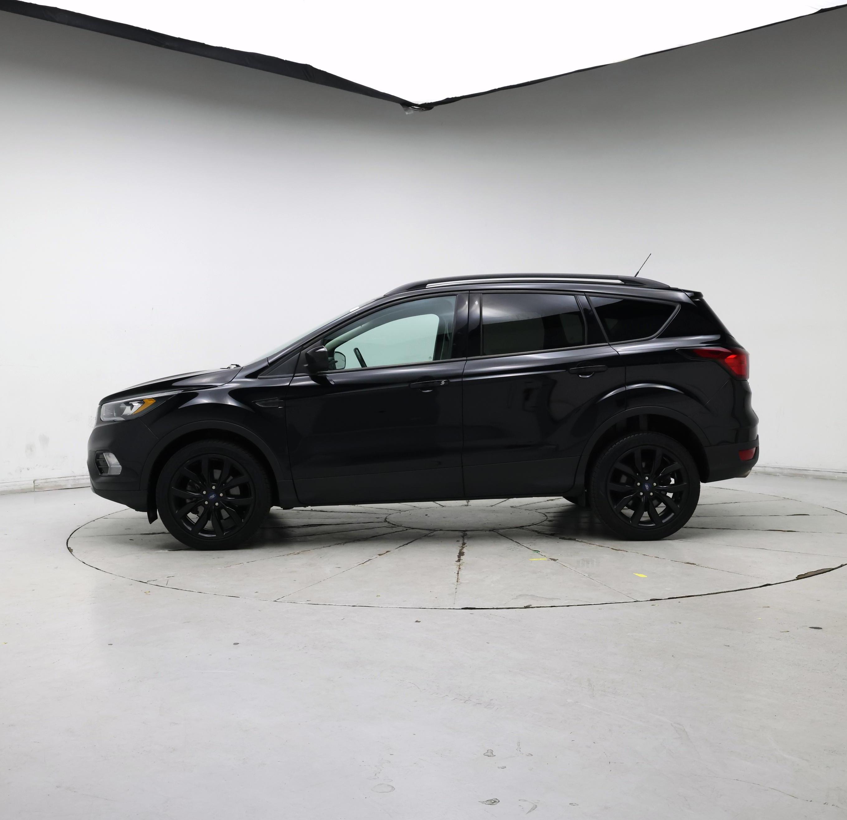 Thumbnail: 2019 Ford Escape - 3