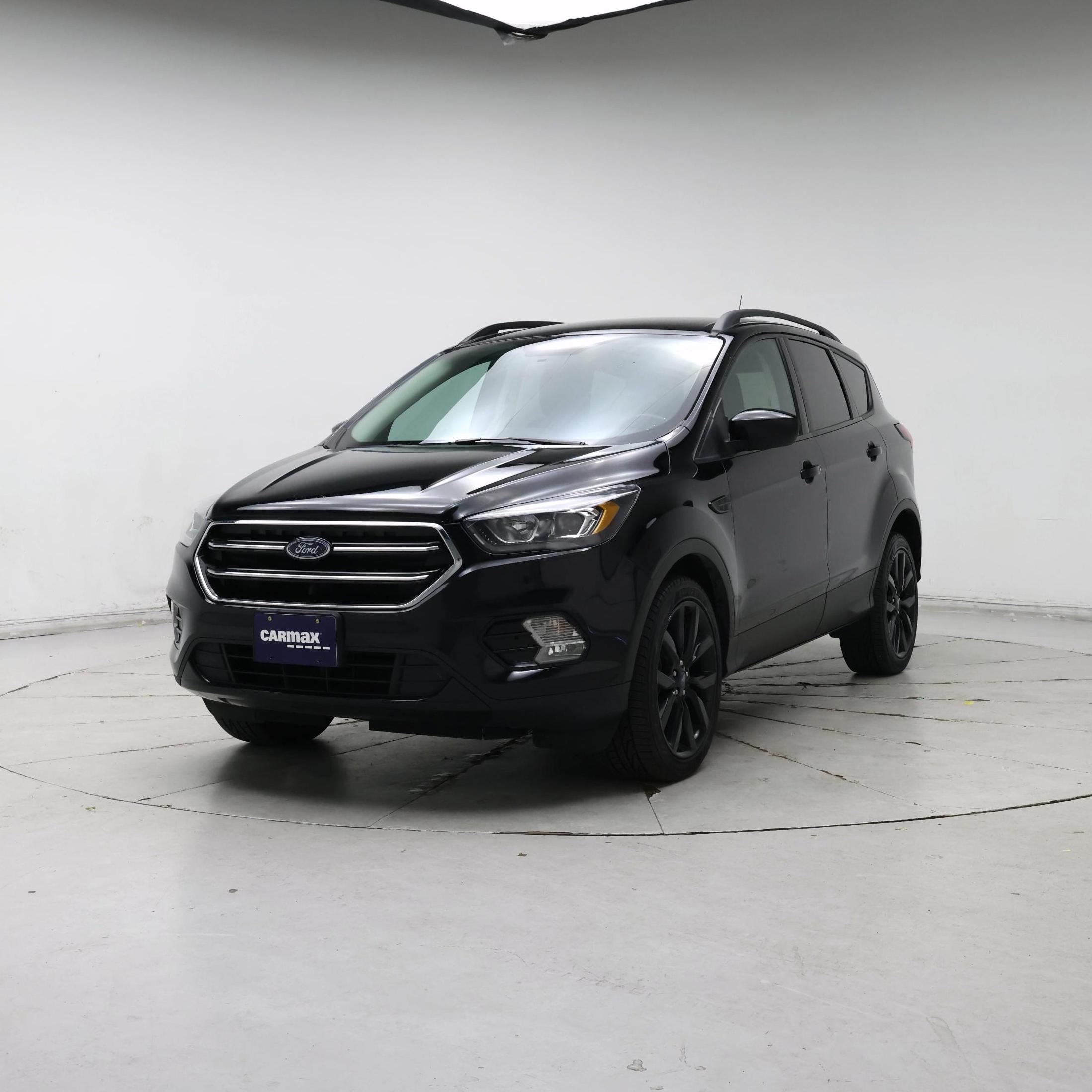 Thumbnail: 2019 Ford Escape - 4
