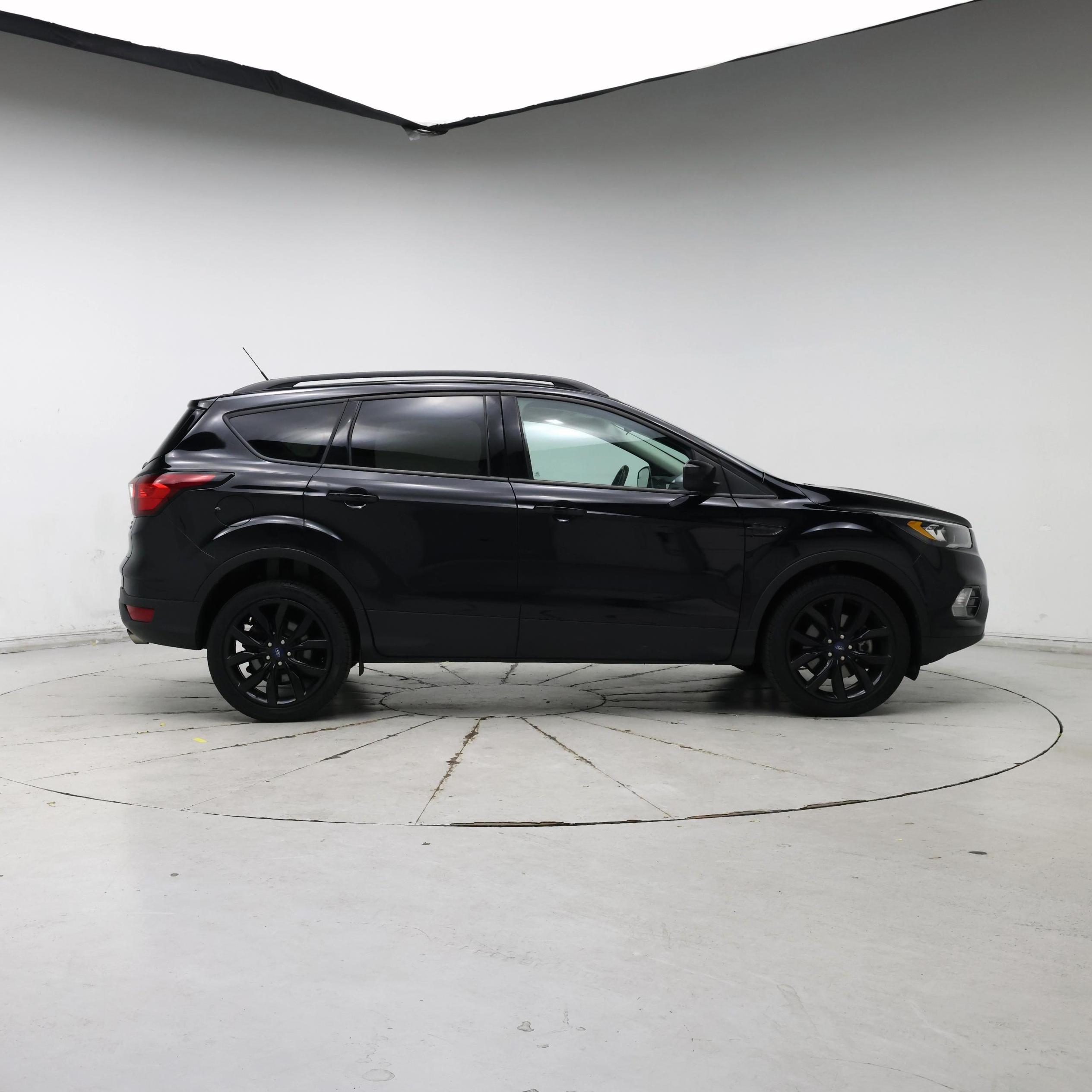 Thumbnail: 2019 Ford Escape - 7