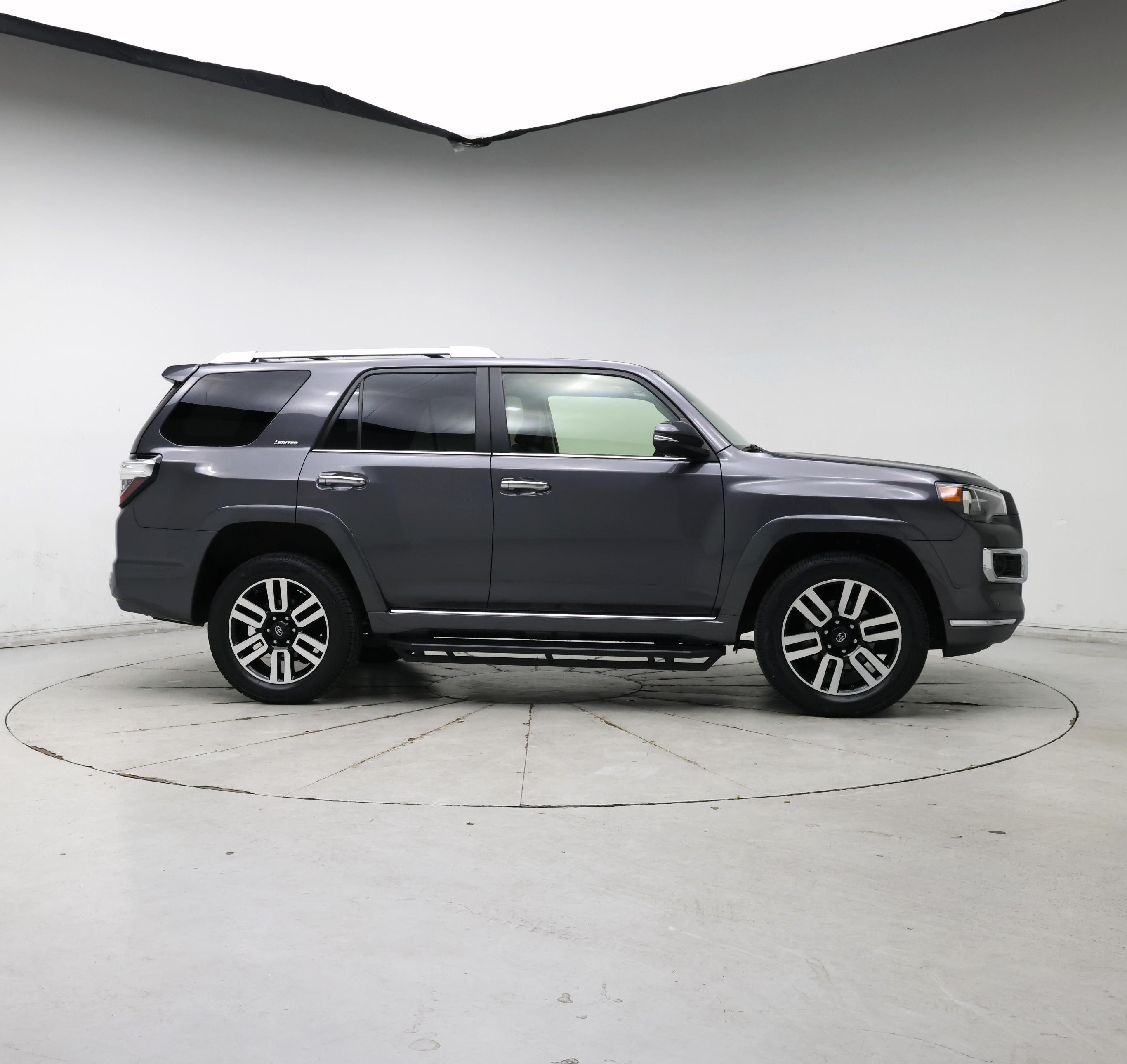 Thumbnail: 2021 Toyota 4Runner - 7