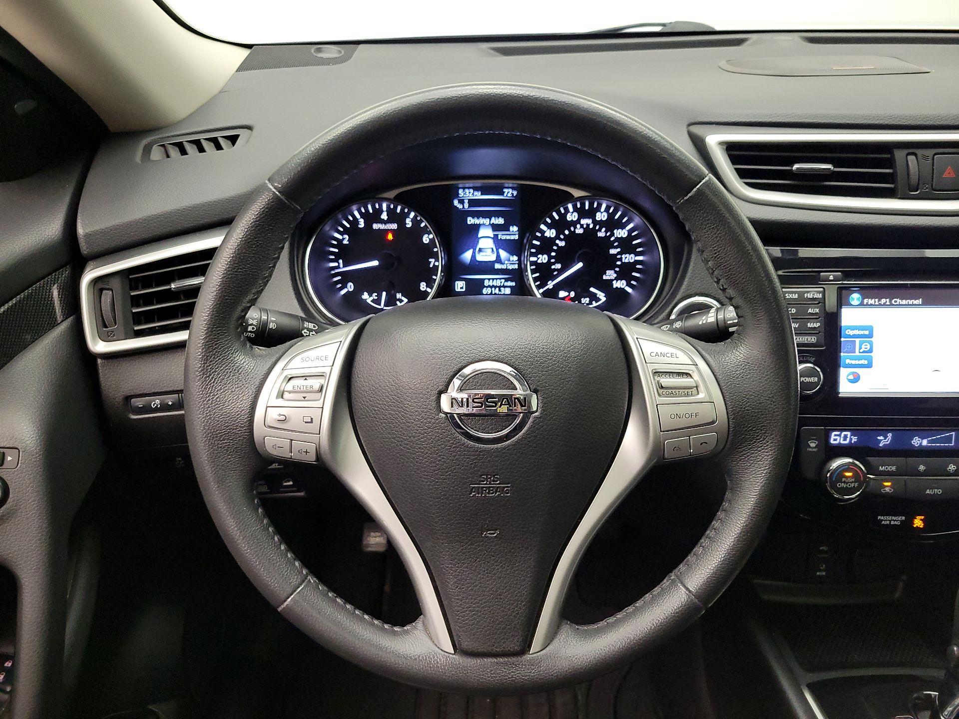 Thumbnail: 2016 Nissan Rogue - 10
