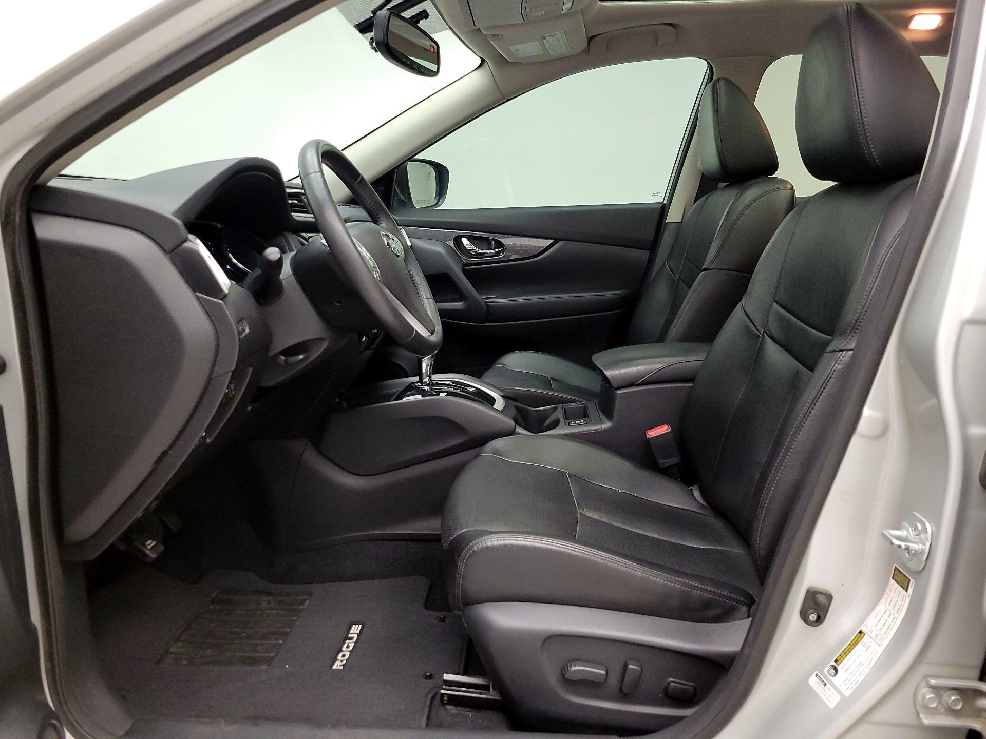 Thumbnail: 2016 Nissan Rogue - 11