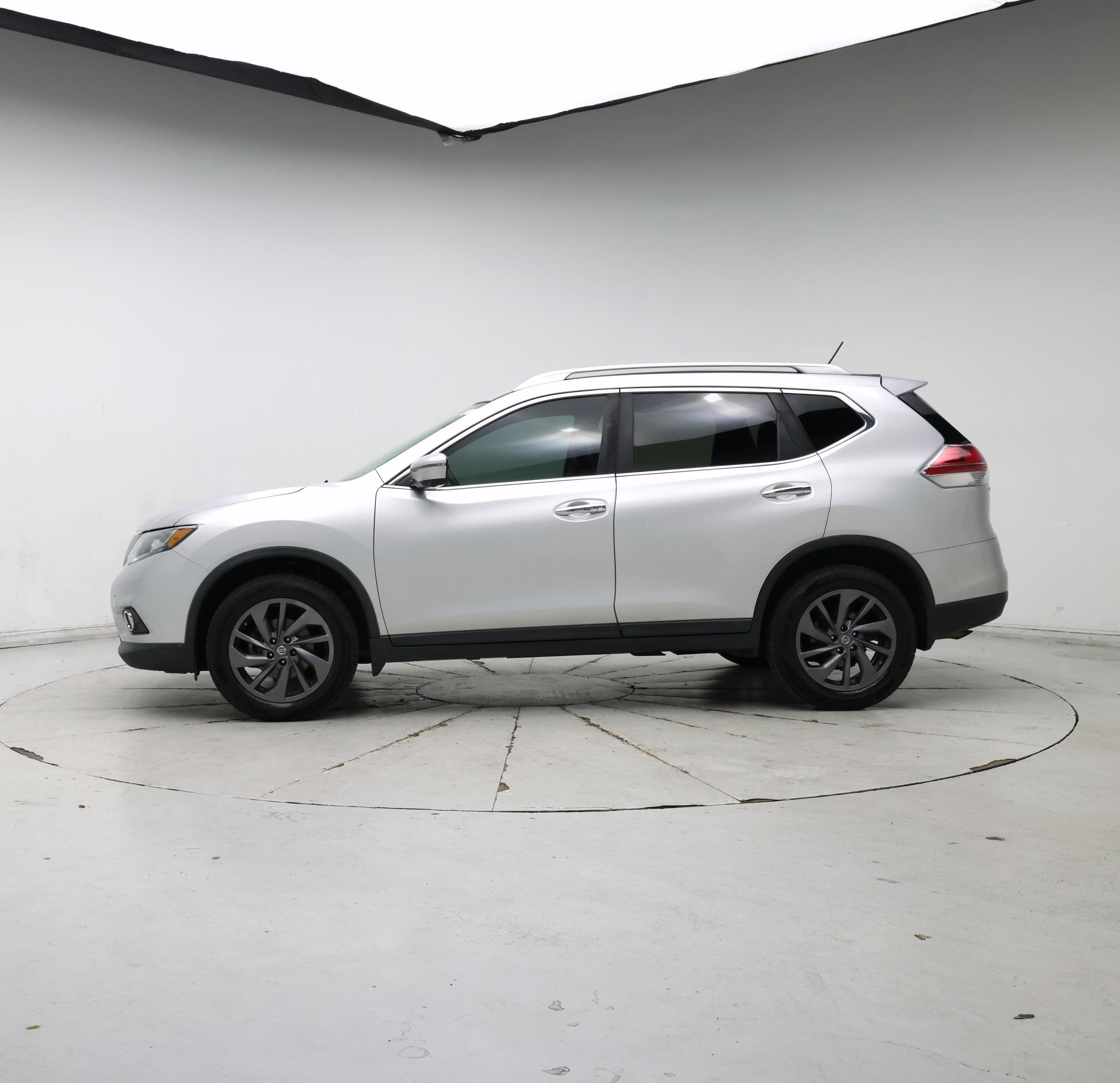 Thumbnail: 2016 Nissan Rogue - 3