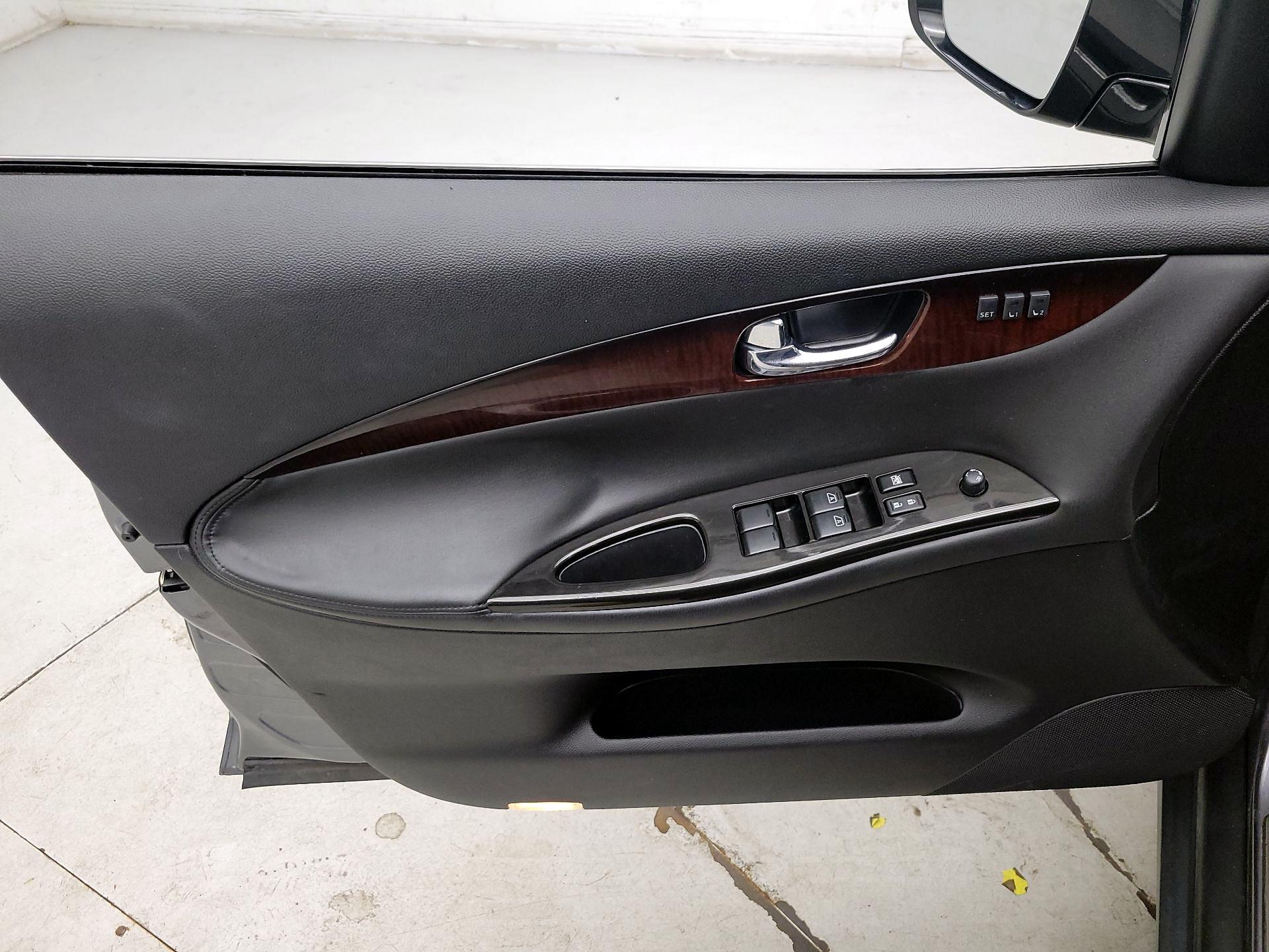 Thumbnail: 2016 INFINITI QX50 - 12
