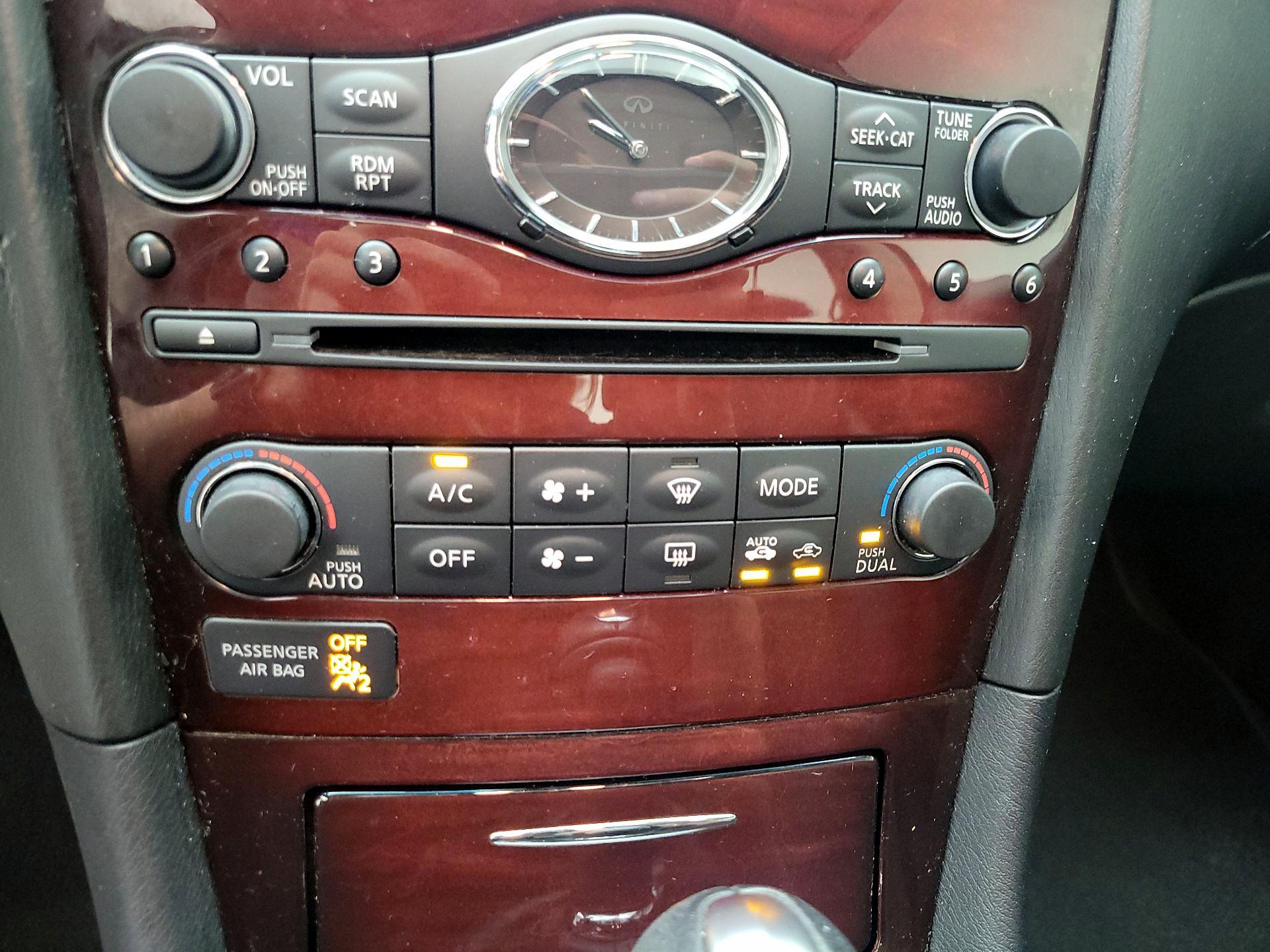 Thumbnail: 2016 INFINITI QX50 - 17