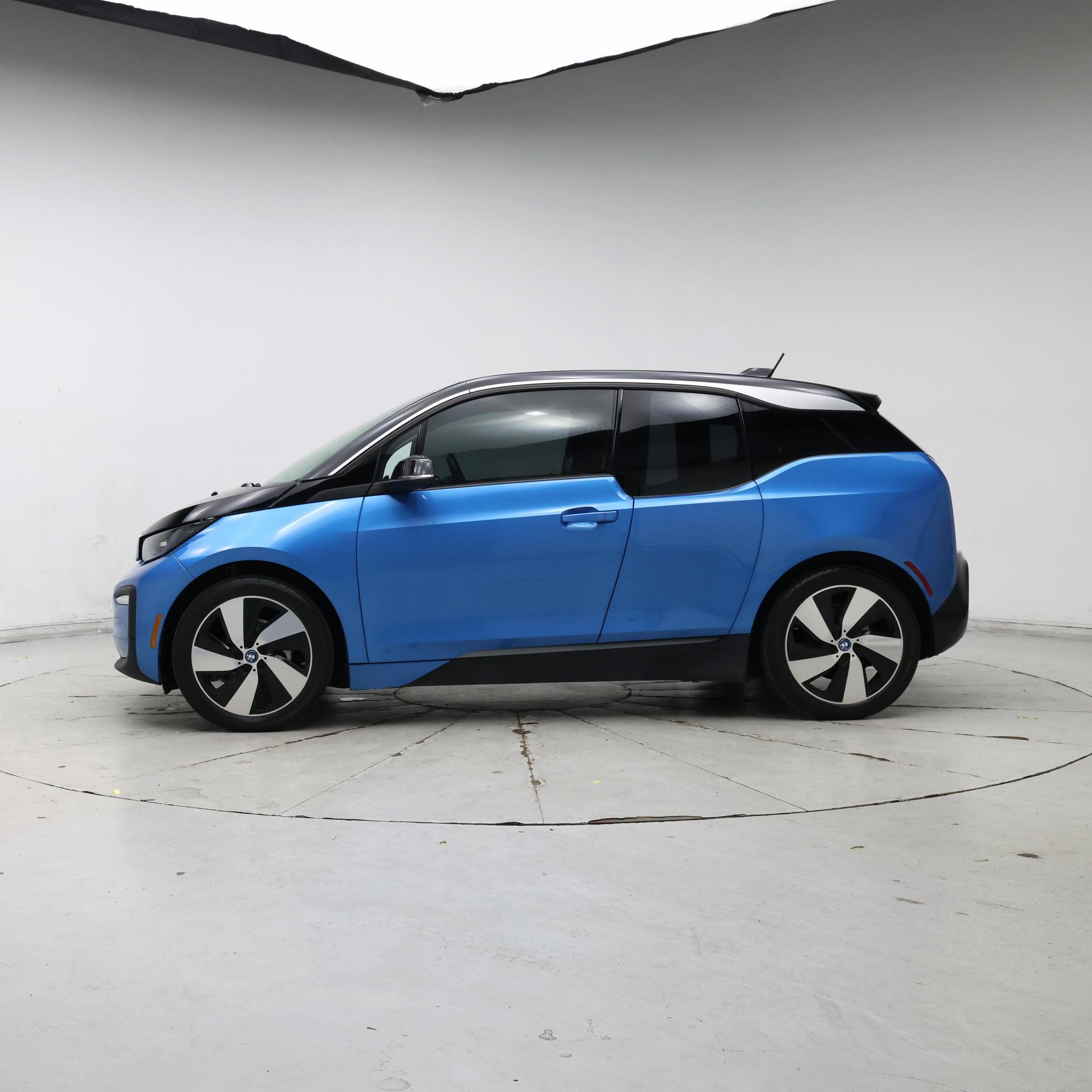 Thumbnail: 2018 BMW i3 - 3