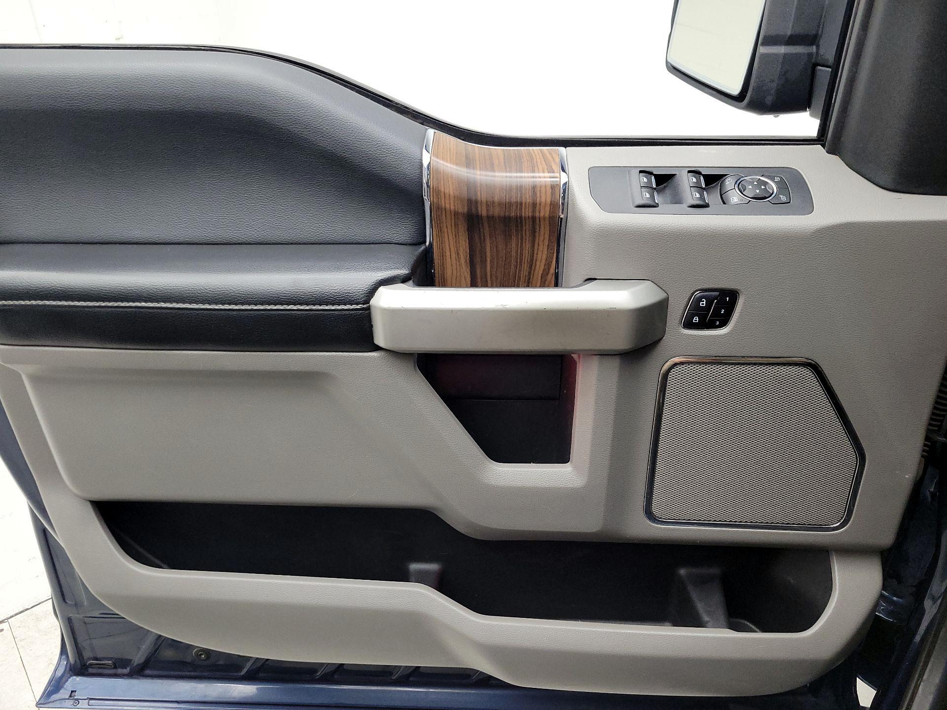 Thumbnail: 2016 Ford F-150 - 12