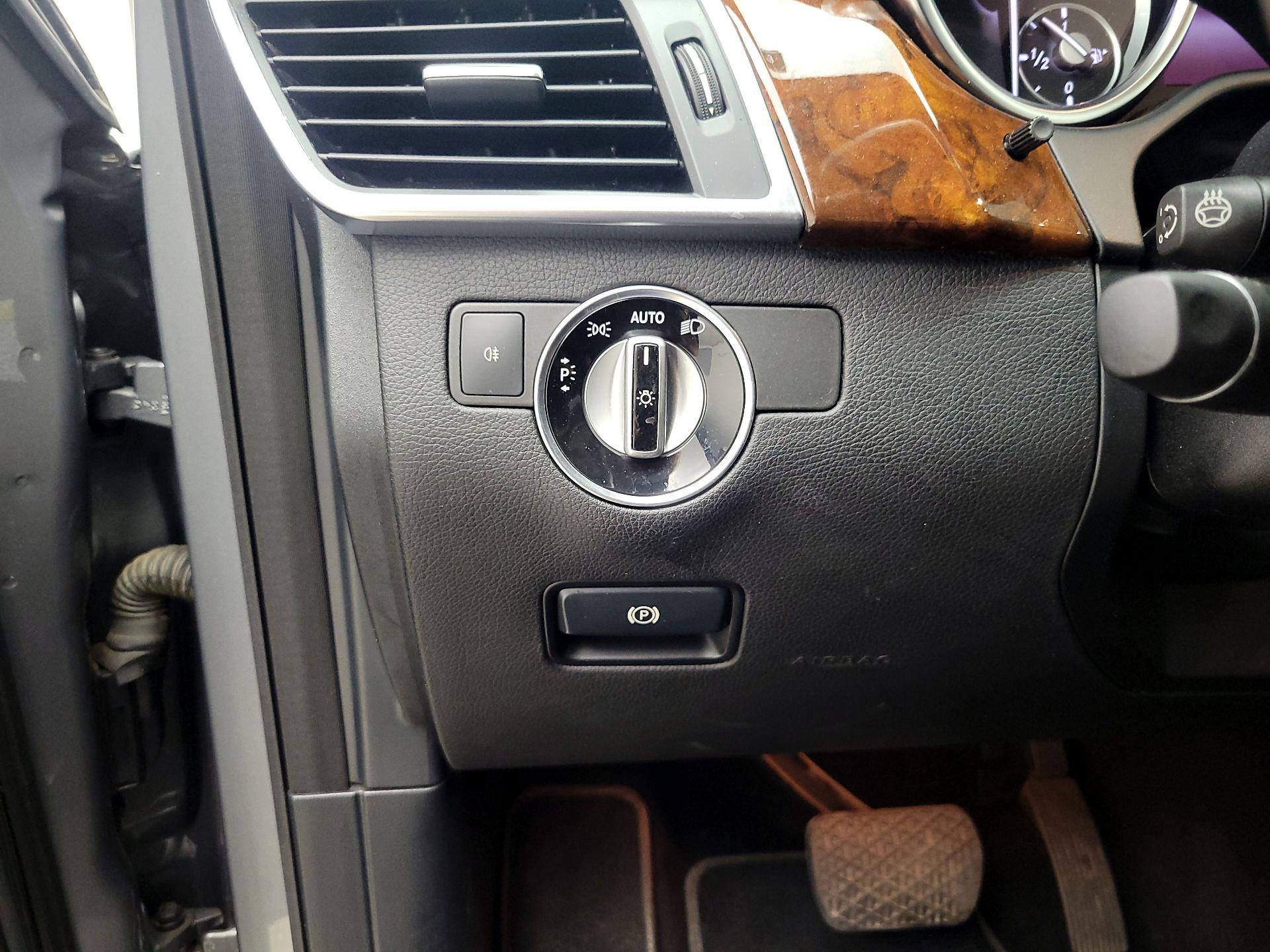 Thumbnail: 2014 Mercedes-Benz M-Class - 13