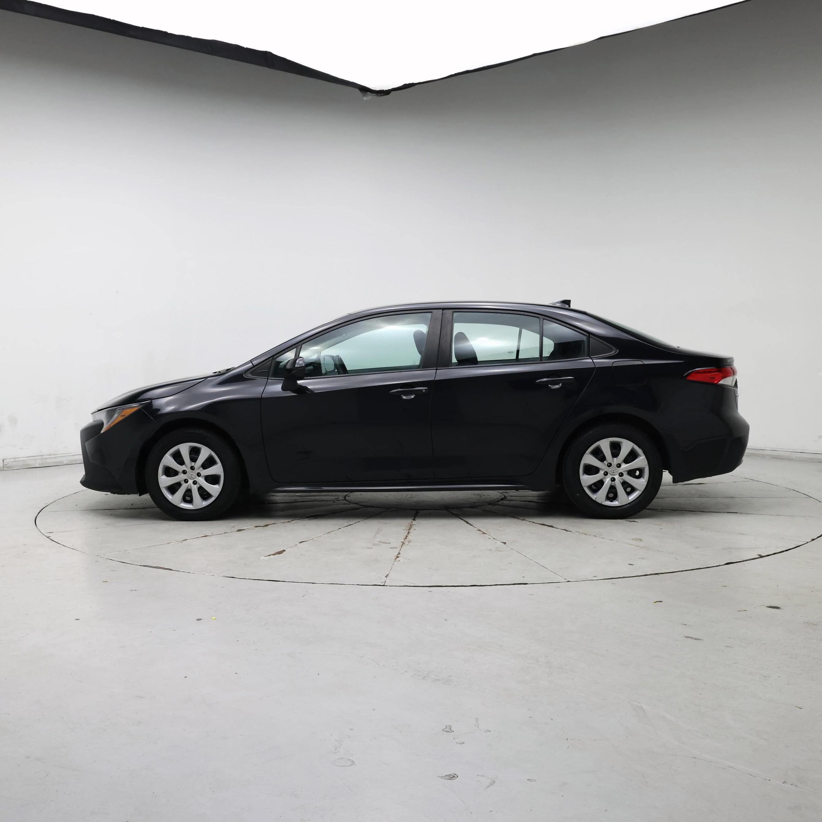Thumbnail: 2022 Toyota Corolla - 3