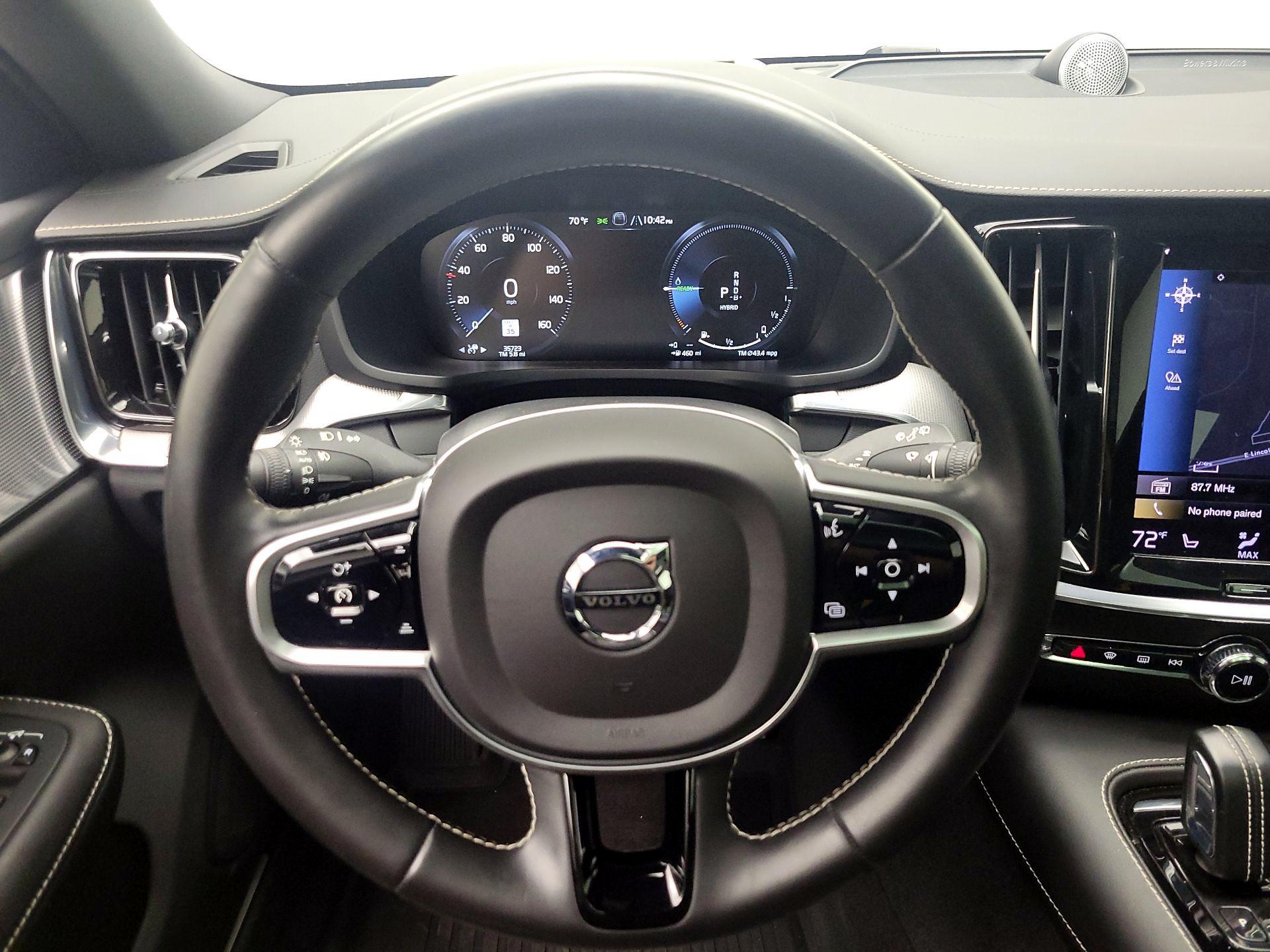 Thumbnail: 2021 Volvo V60 - 10