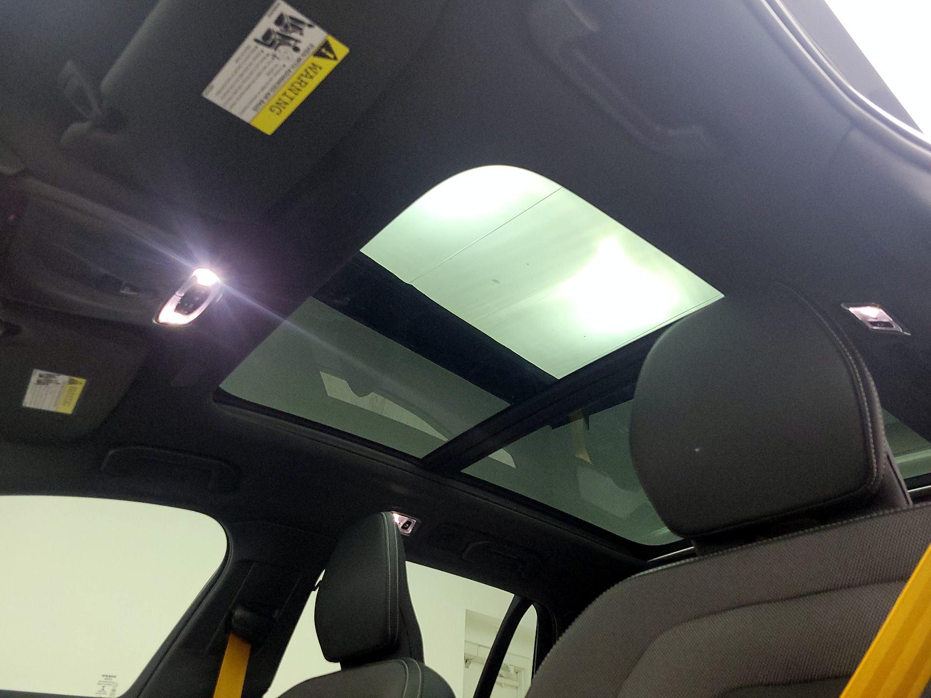 Thumbnail: 2021 Volvo V60 - 20