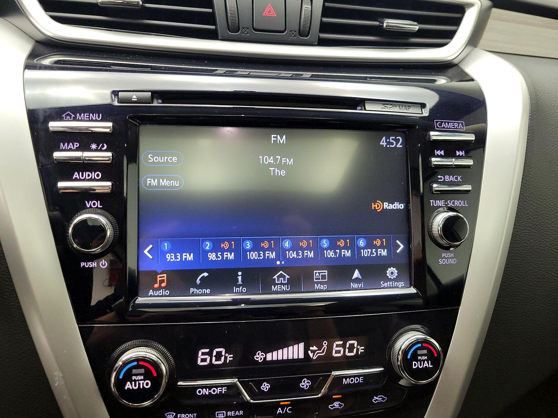 Thumbnail: 2016 Nissan Murano - 16