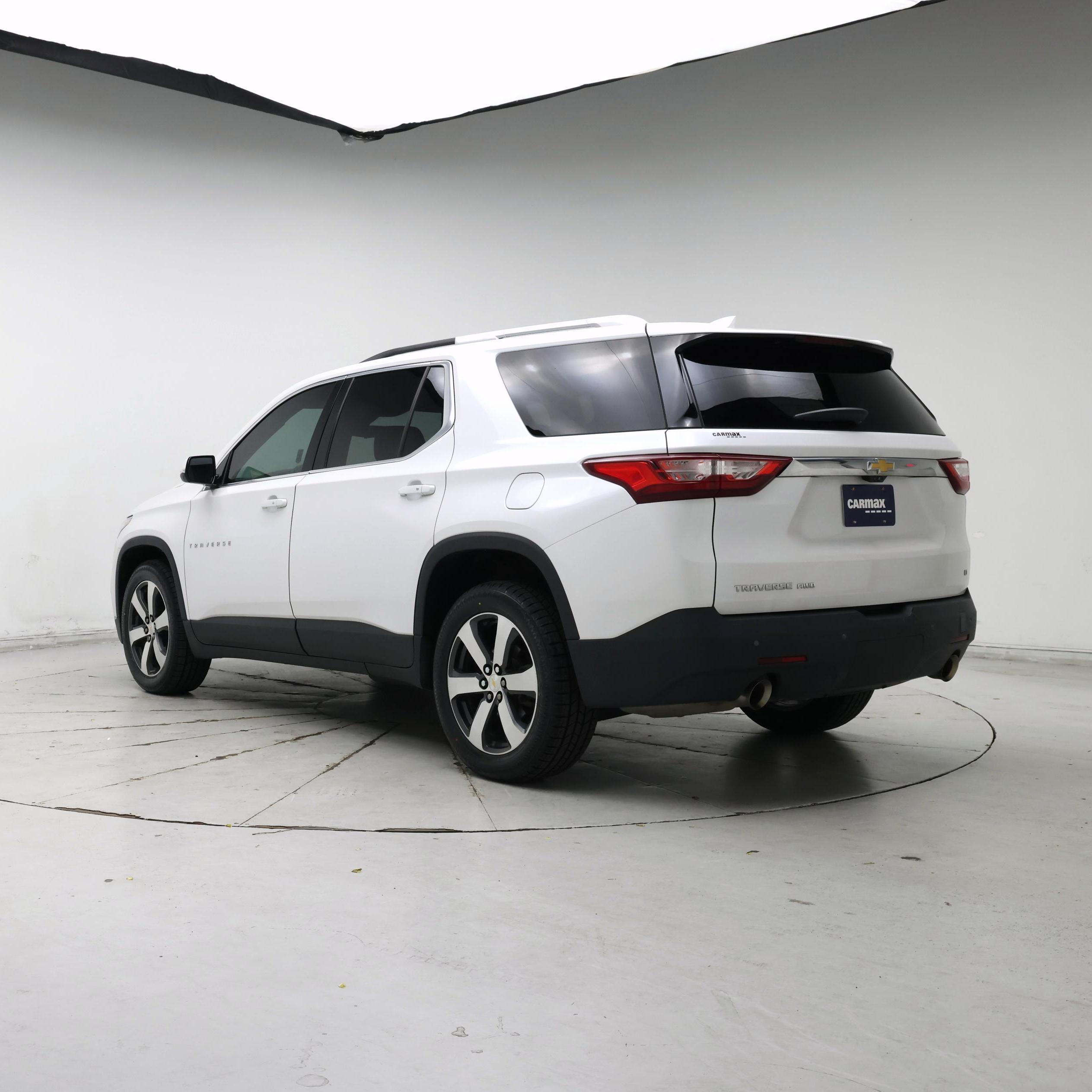 Thumbnail: 2018 Chevrolet Traverse - 2