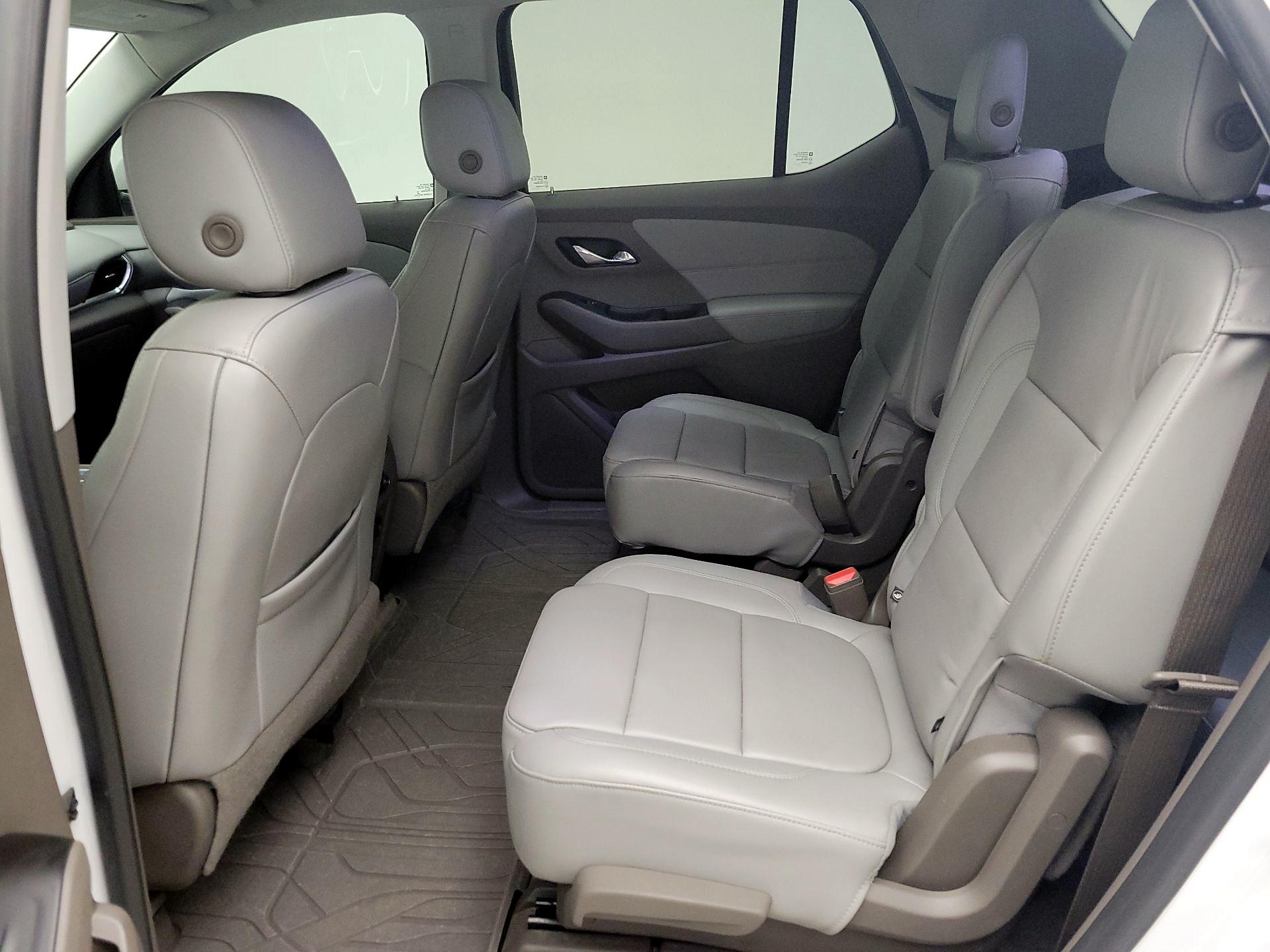 Thumbnail: 2018 Chevrolet Traverse - 20
