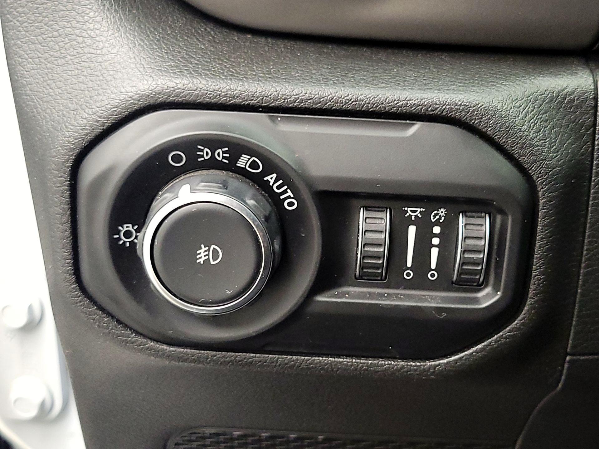 Thumbnail: 2020 Jeep Wrangler - 13