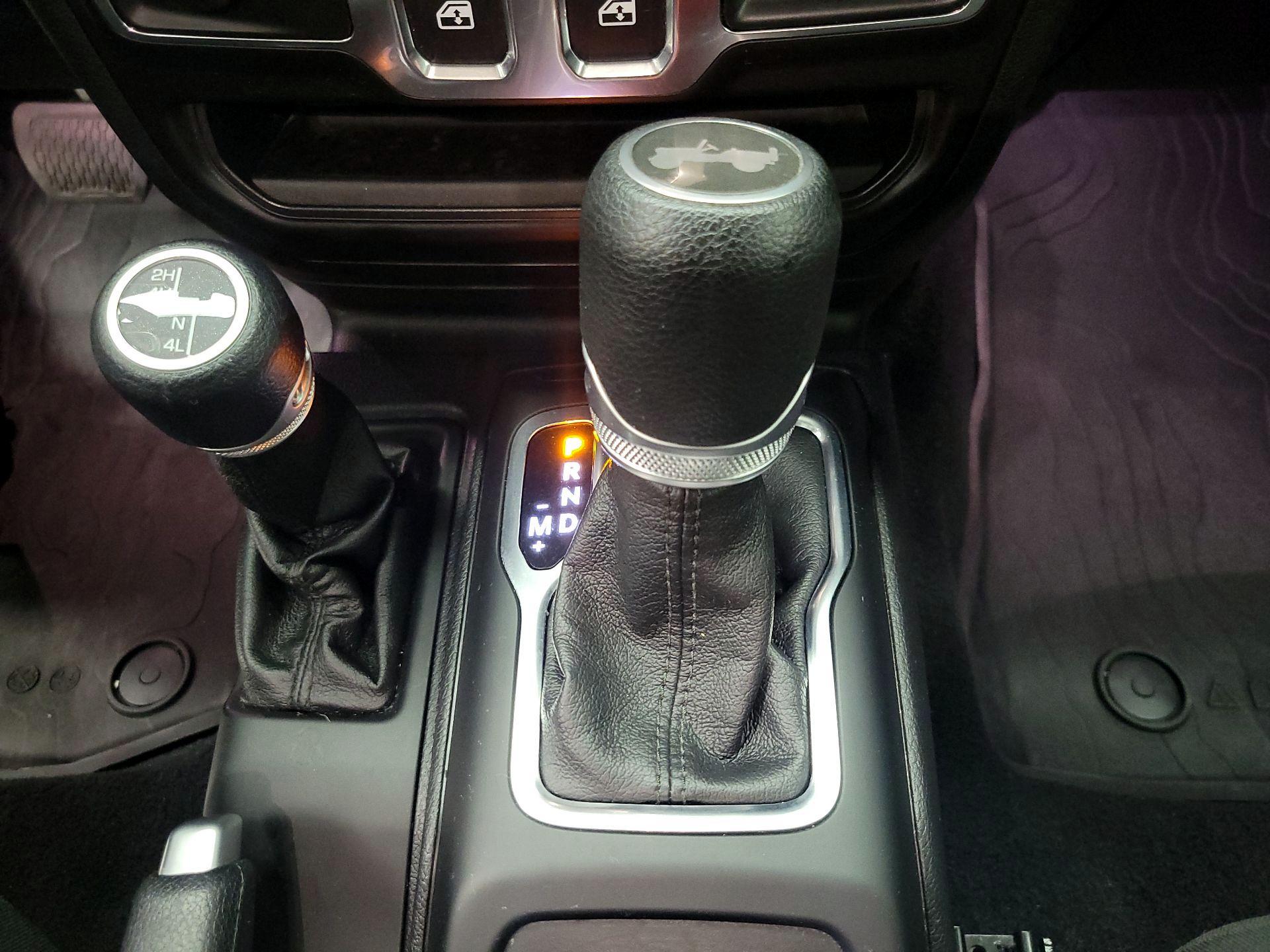 Thumbnail: 2020 Jeep Wrangler - 18