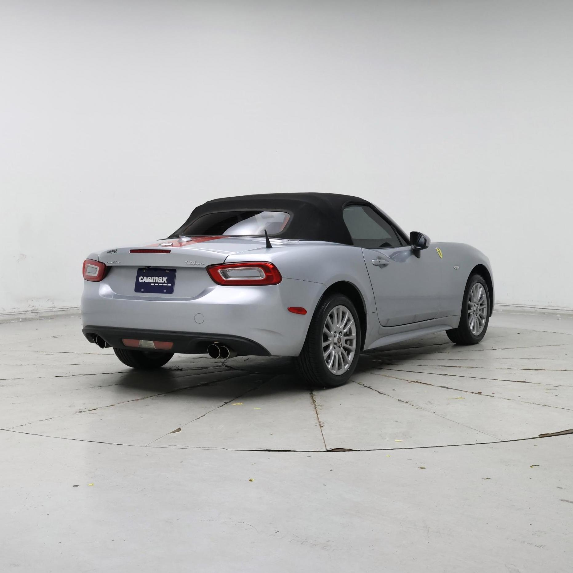 Thumbnail: 2019 Fiat 124 Spider - 8