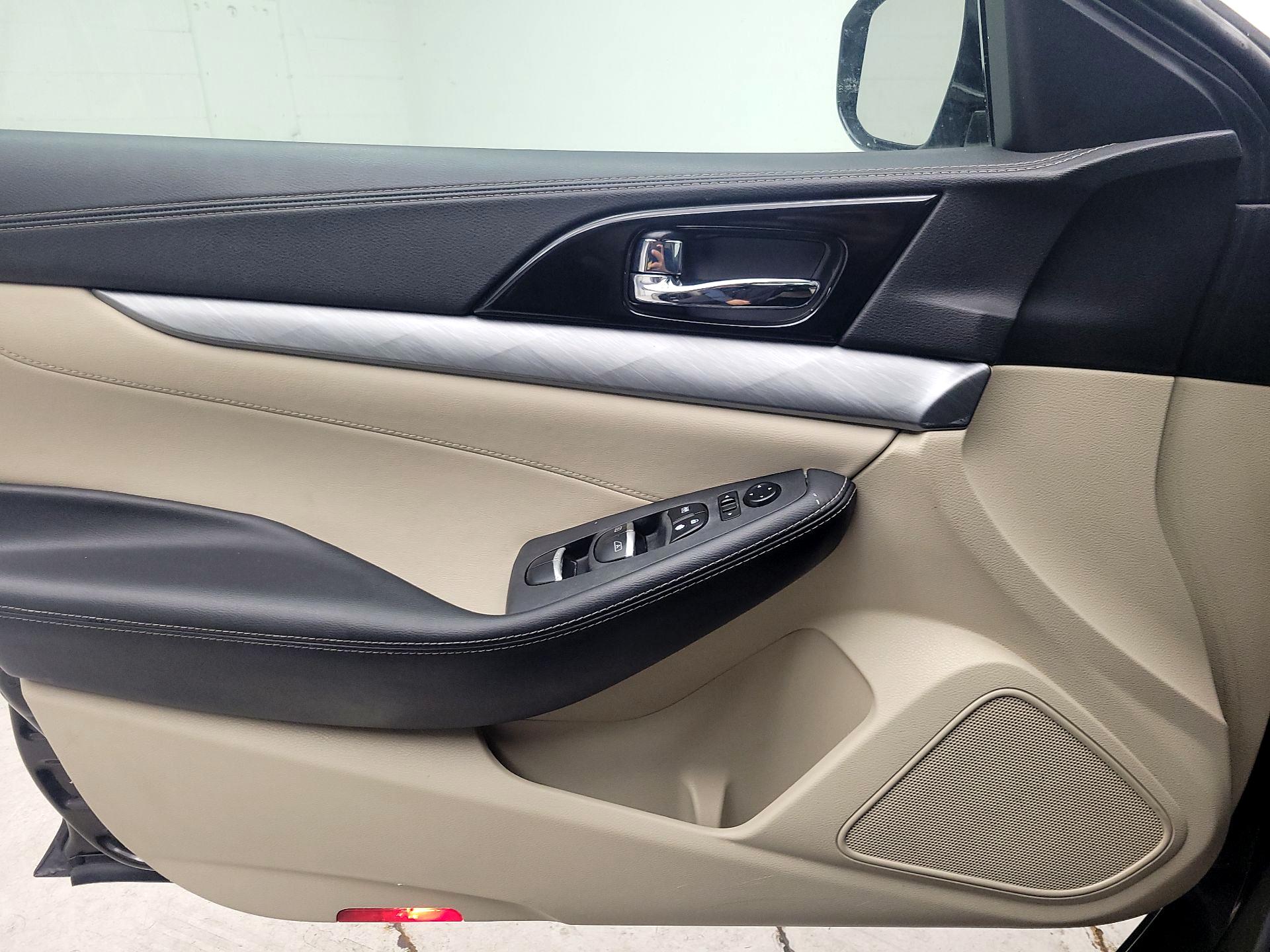 Thumbnail: 2016 Nissan Maxima - 12