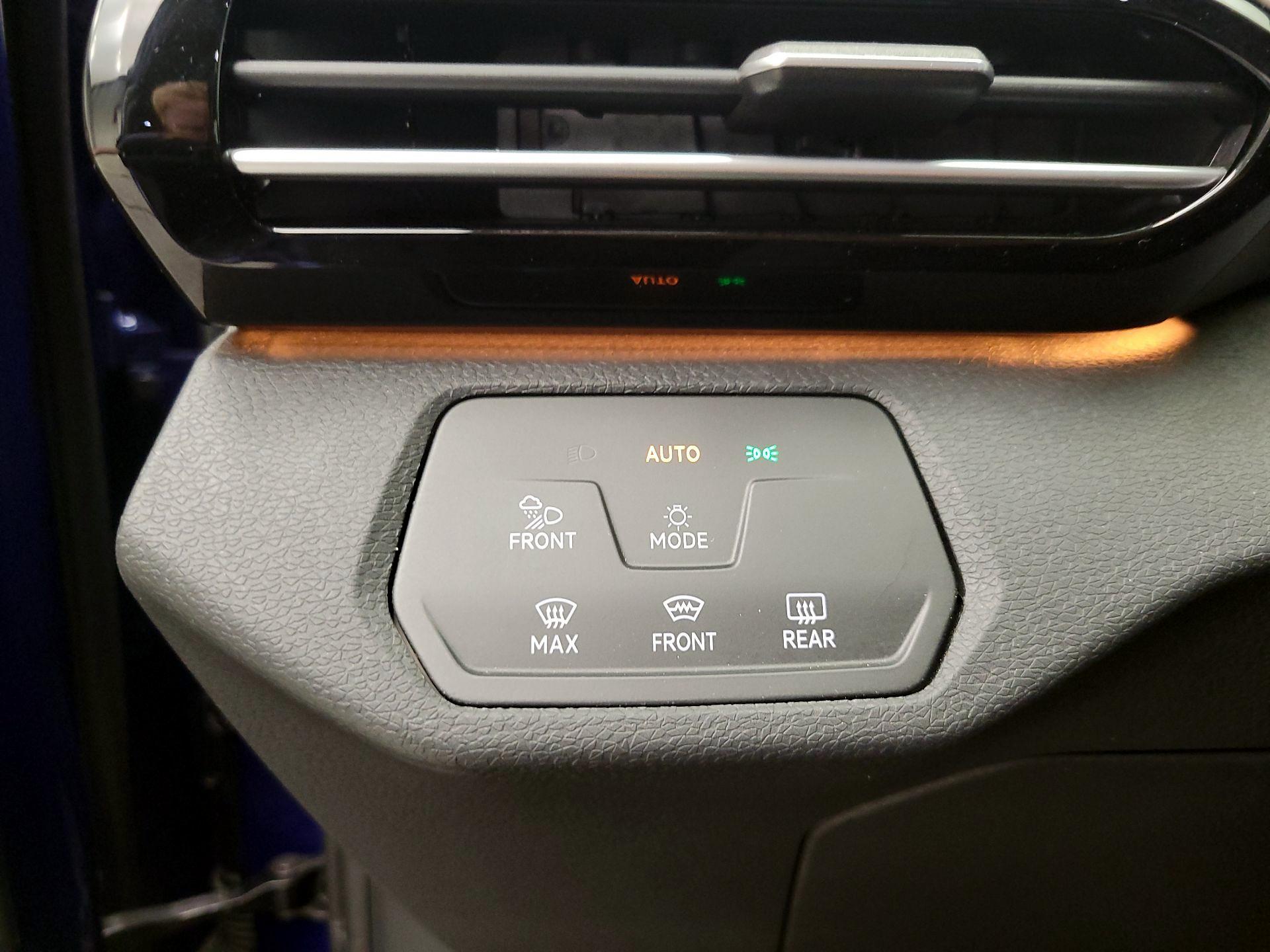 Thumbnail: 2021 Volkswagen ID.4 - 13