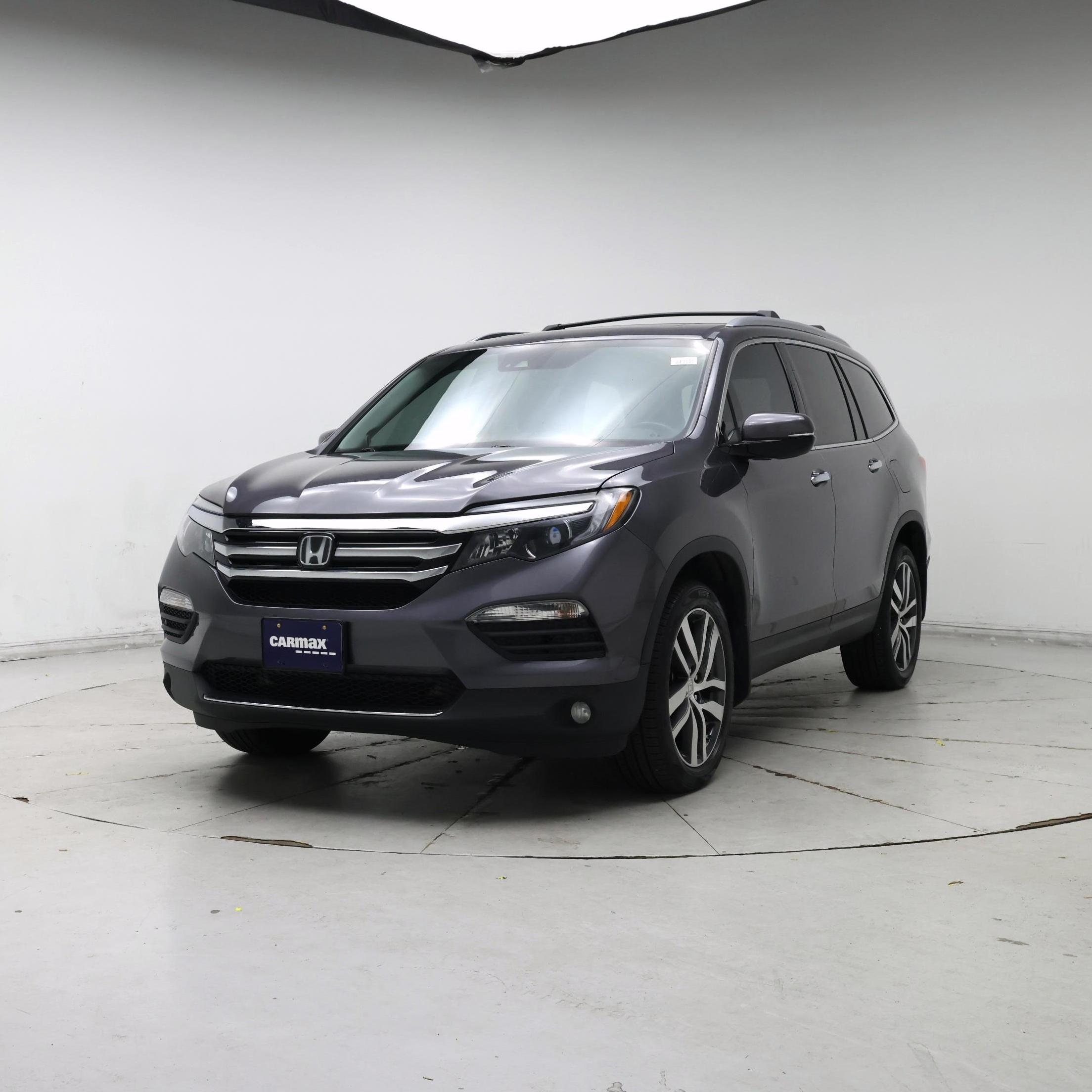 Thumbnail: 2017 Honda Pilot - 4