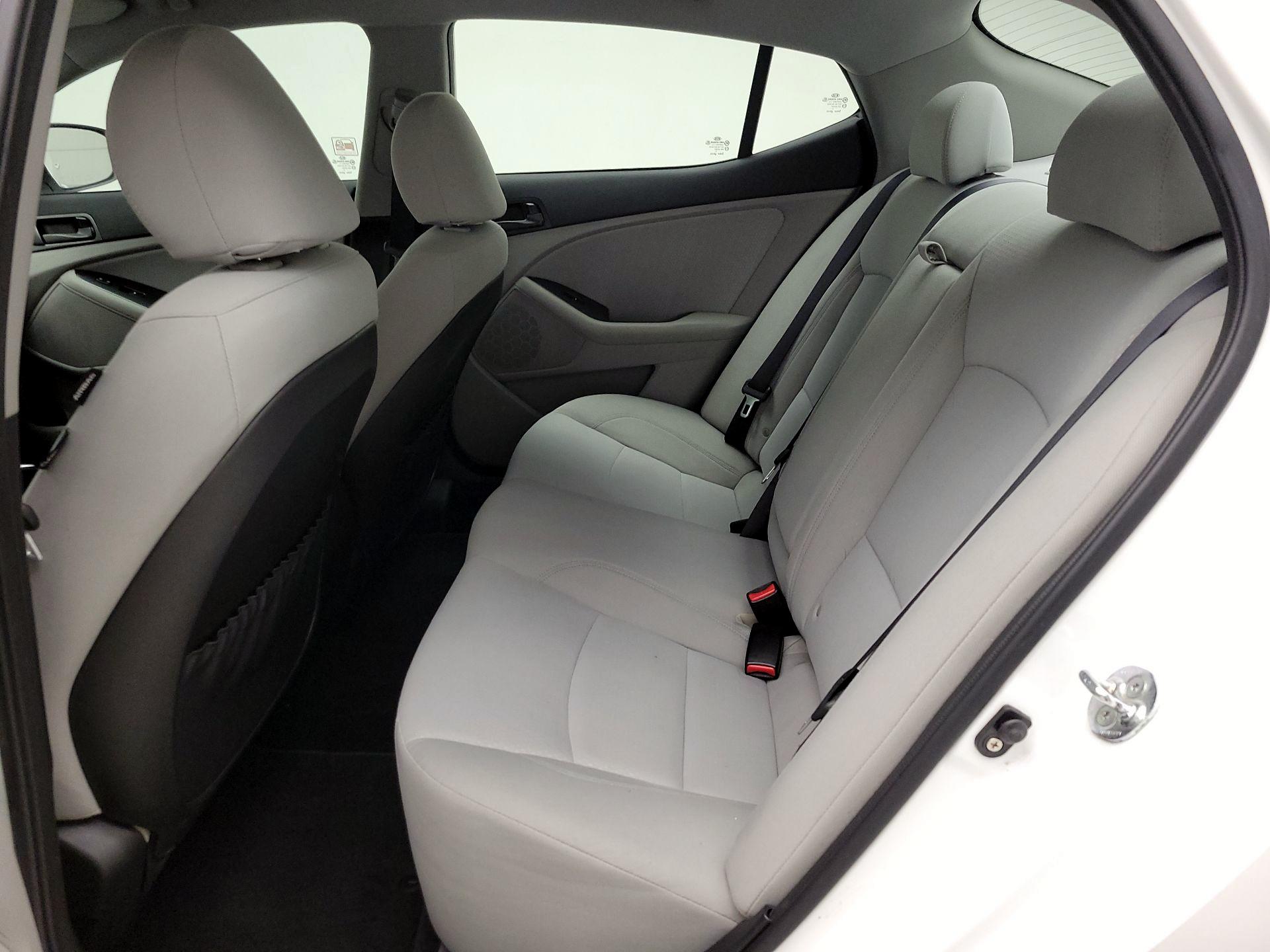 Thumbnail: 2014 Kia Optima - 18