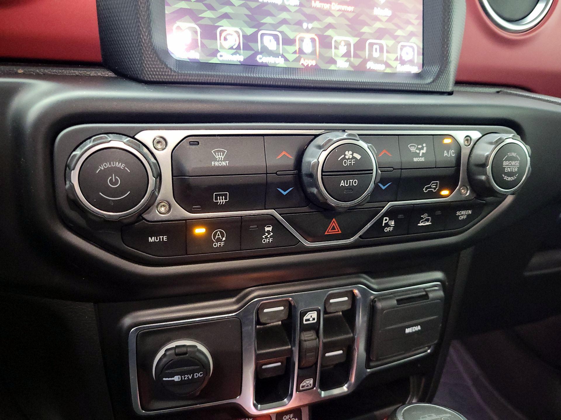 Thumbnail: 2021 Jeep Gladiator - 17