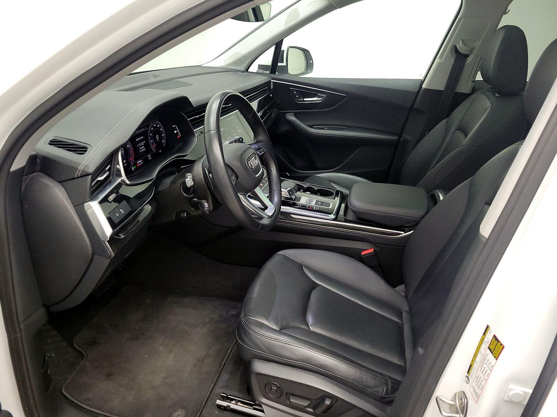 Thumbnail: 2023 Audi Q7 - 11