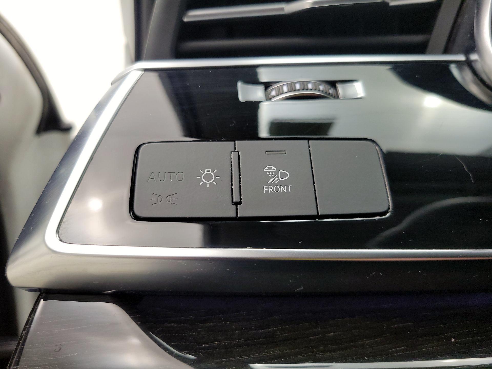 Thumbnail: 2023 Audi Q7 - 13