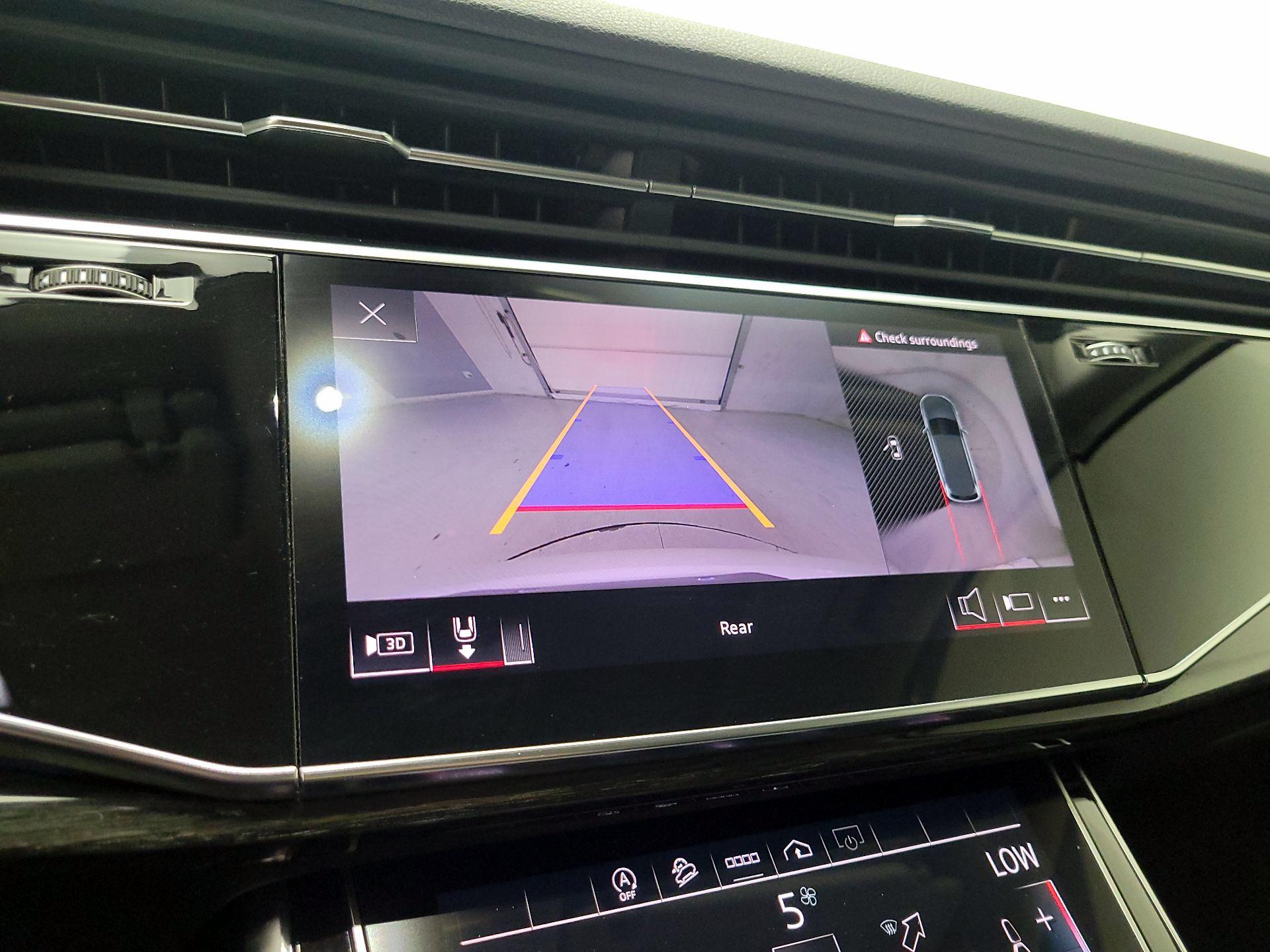 Thumbnail: 2023 Audi Q7 - 15