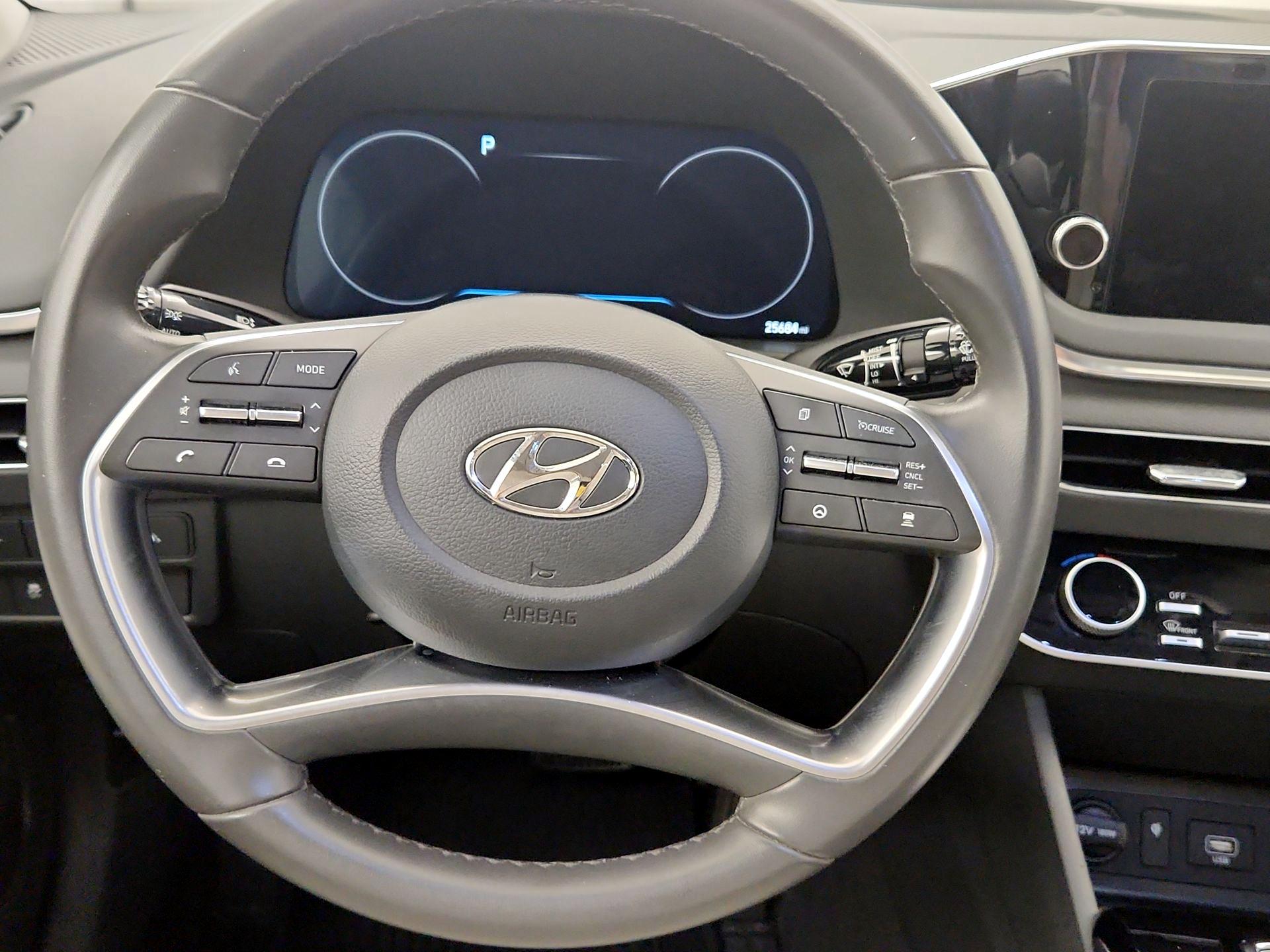 Thumbnail: 2023 Hyundai Sonata - 10