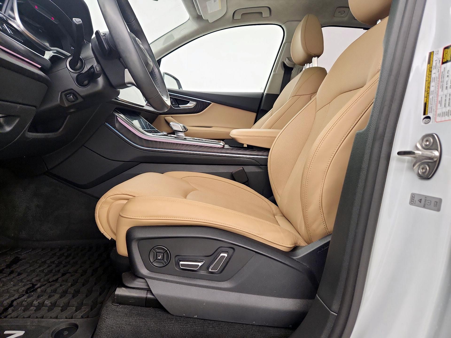 Thumbnail: 2022 Audi Q7 - 11