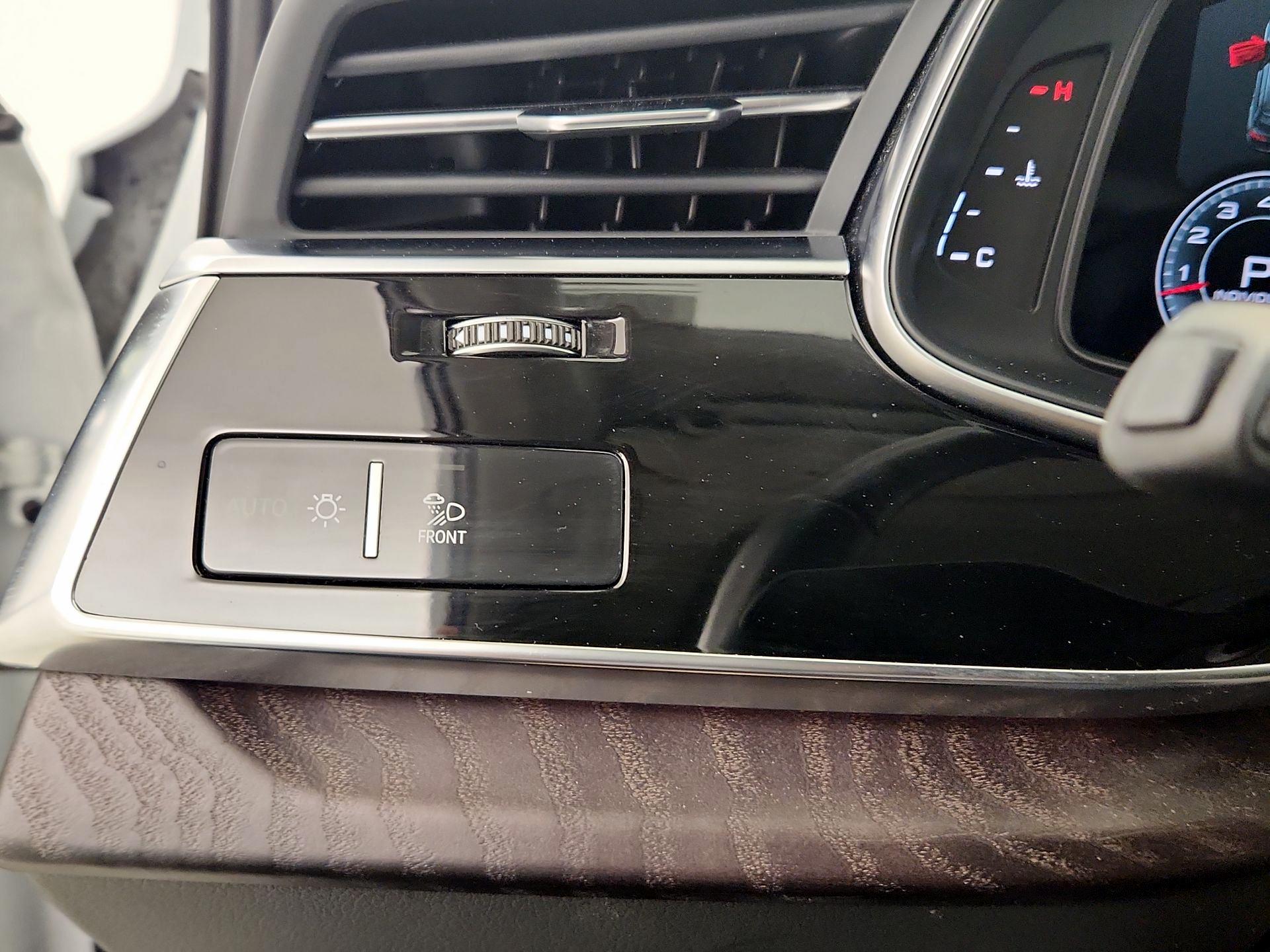 Thumbnail: 2022 Audi Q7 - 13