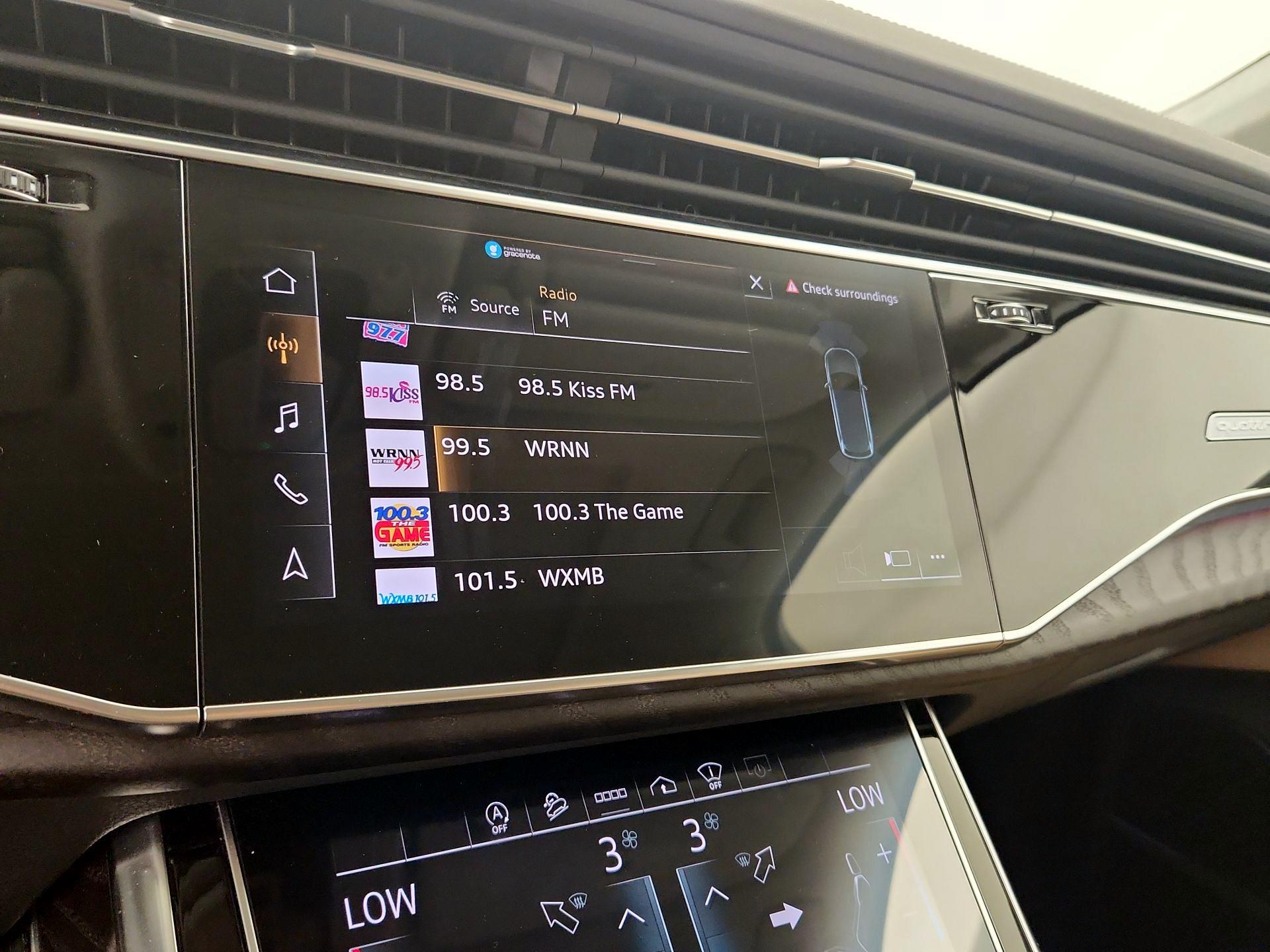 Thumbnail: 2022 Audi Q7 - 16