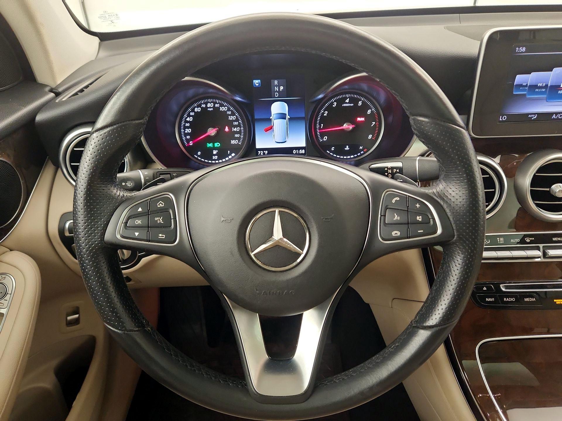 Thumbnail: 2018 Mercedes-Benz GLC - 10