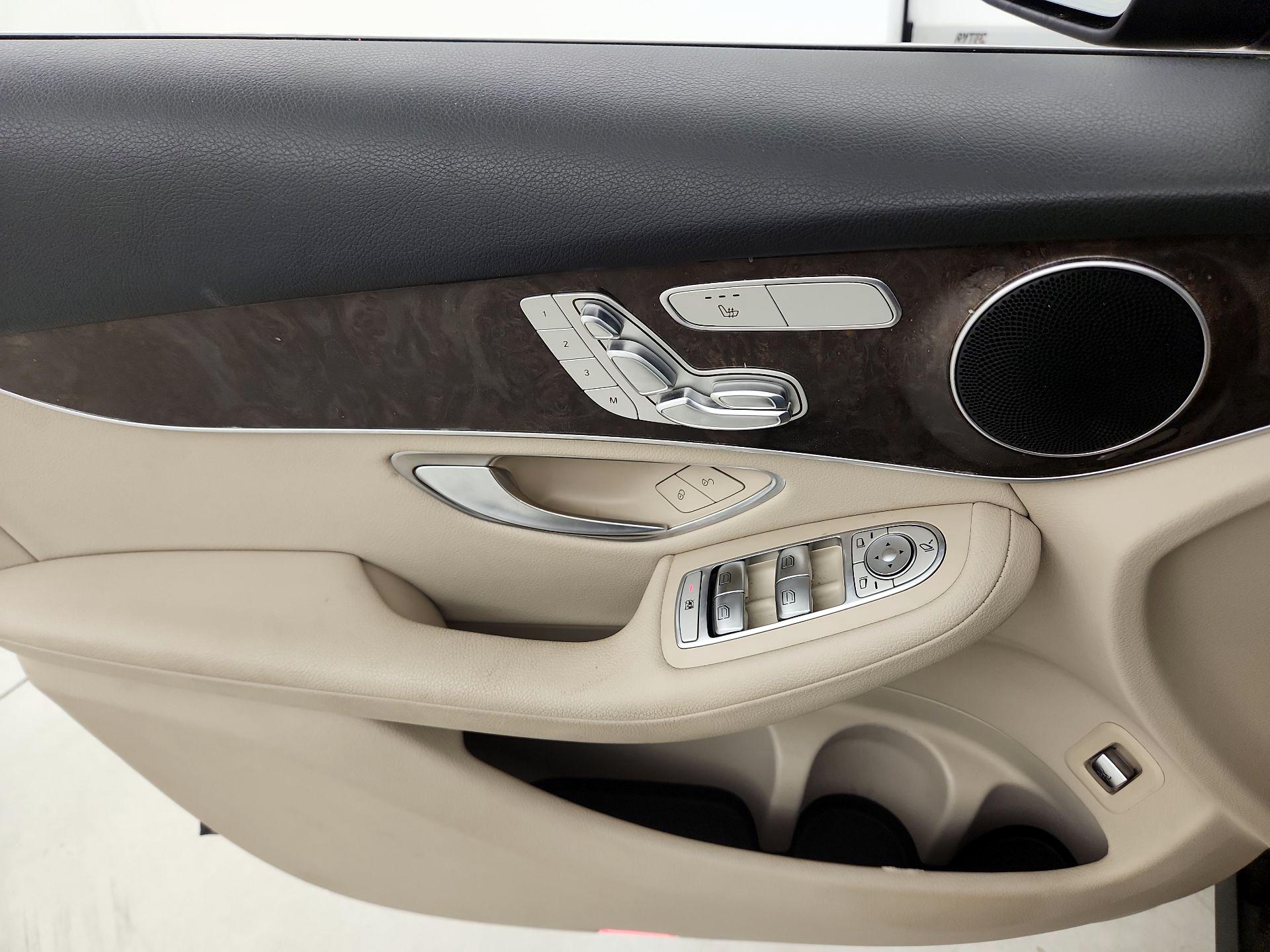 Thumbnail: 2018 Mercedes-Benz GLC - 12
