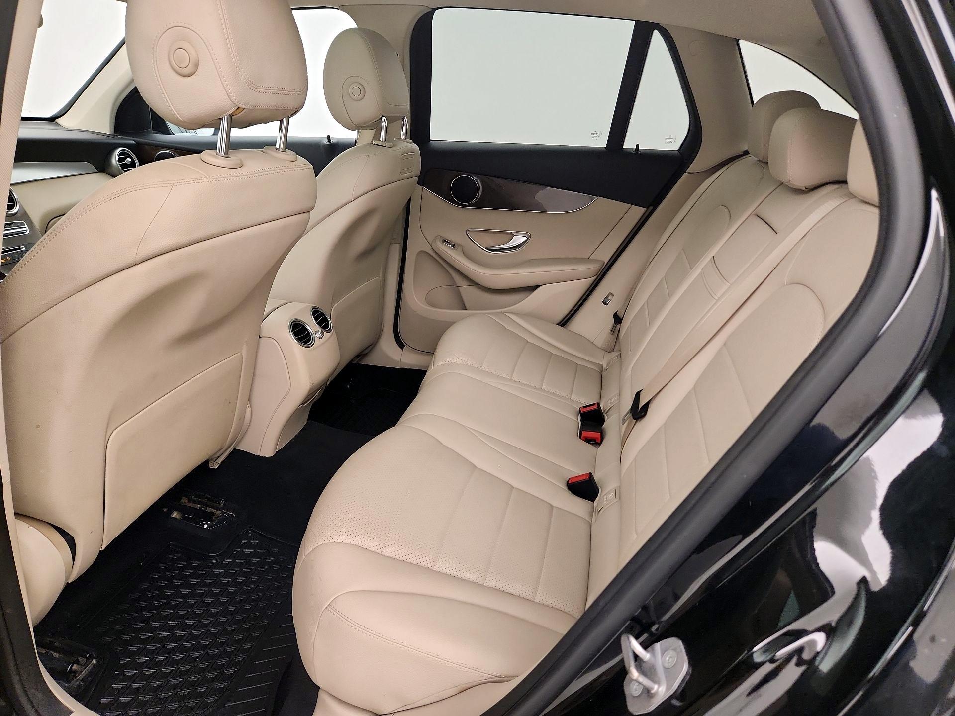 Thumbnail: 2018 Mercedes-Benz GLC - 20