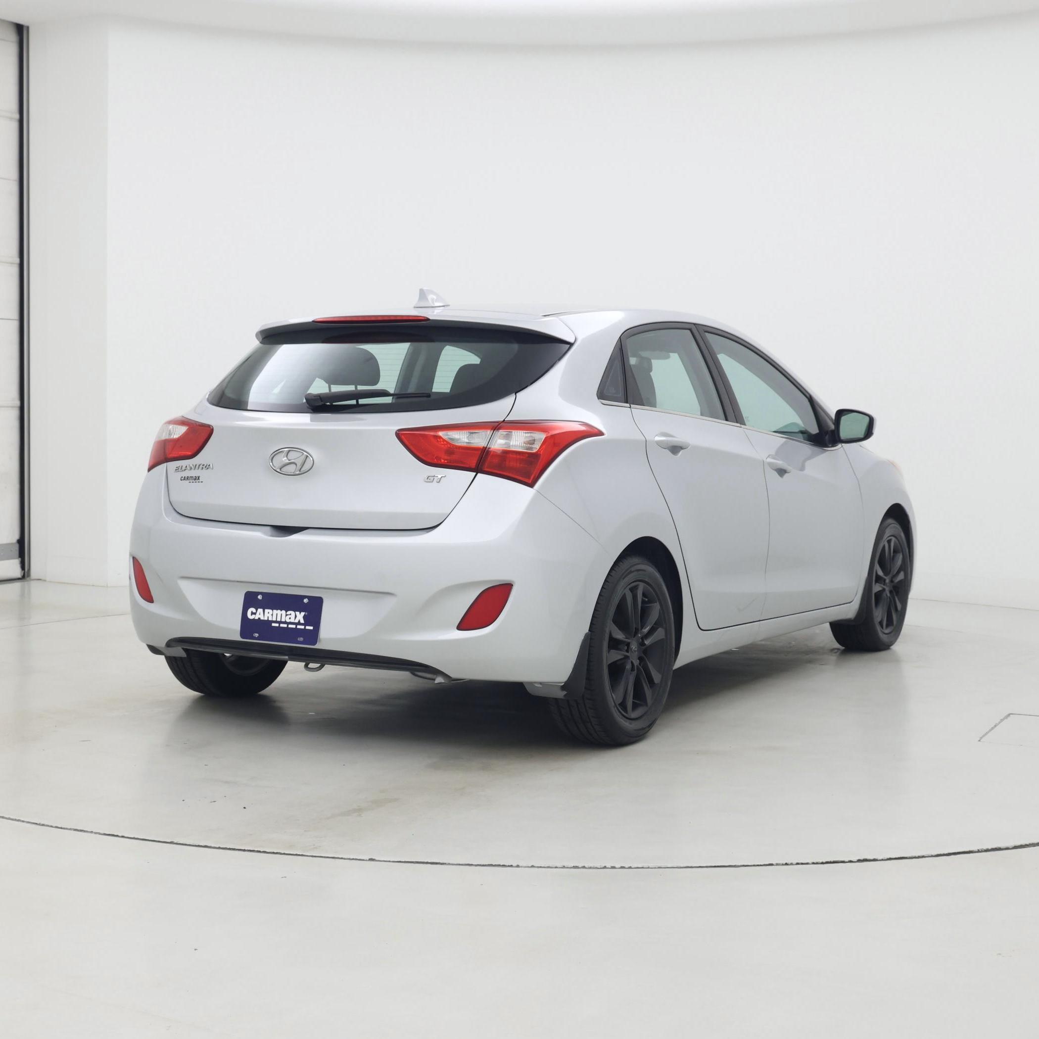 Thumbnail: 2013 Hyundai Elantra - 8