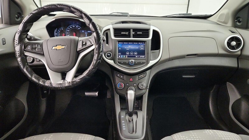 2020 Chevrolet Sonic LT 9