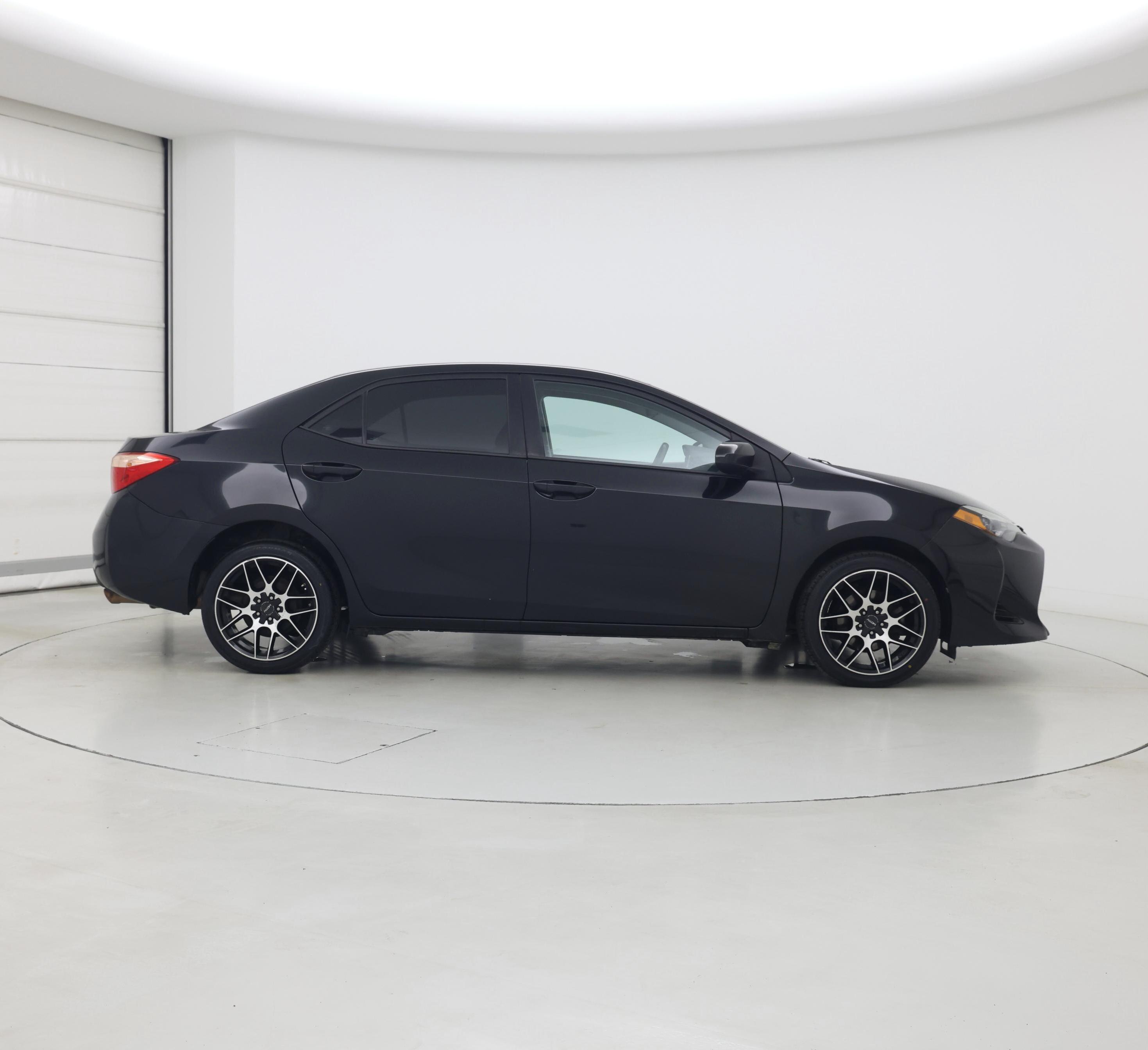 Thumbnail: 2018 Toyota Corolla - 7