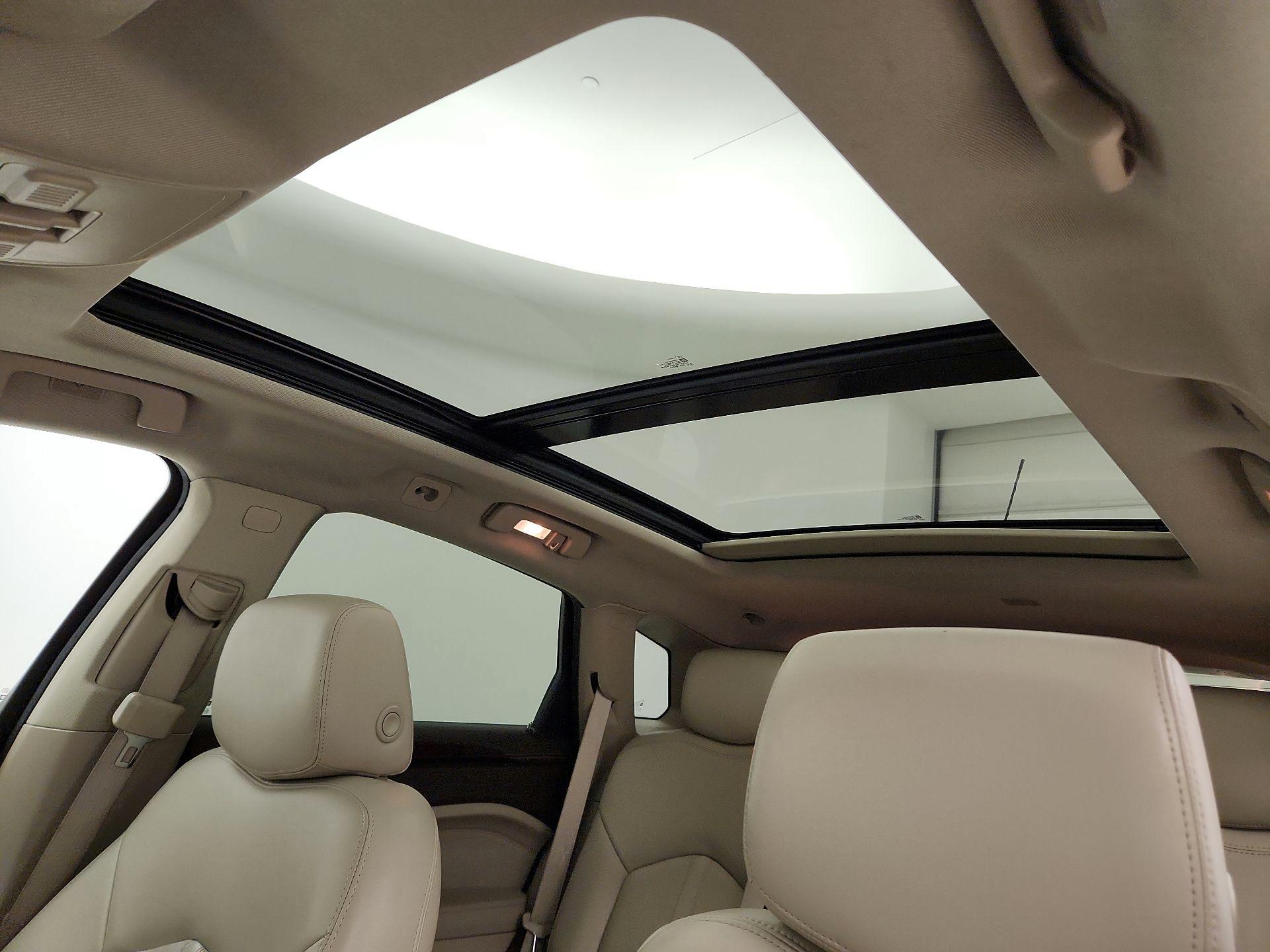 Thumbnail: 2016 Cadillac SRX - 19