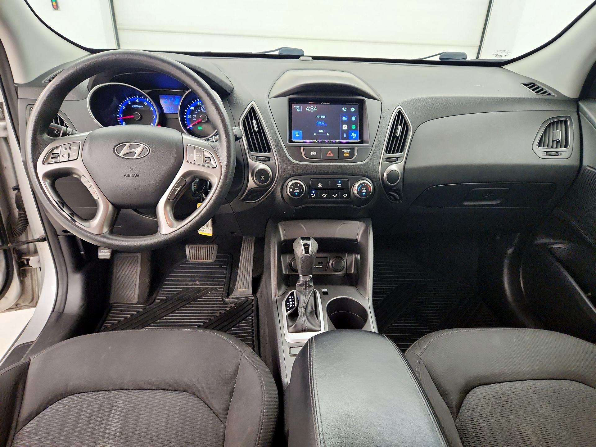 Thumbnail: 2014 Hyundai Tucson - 9