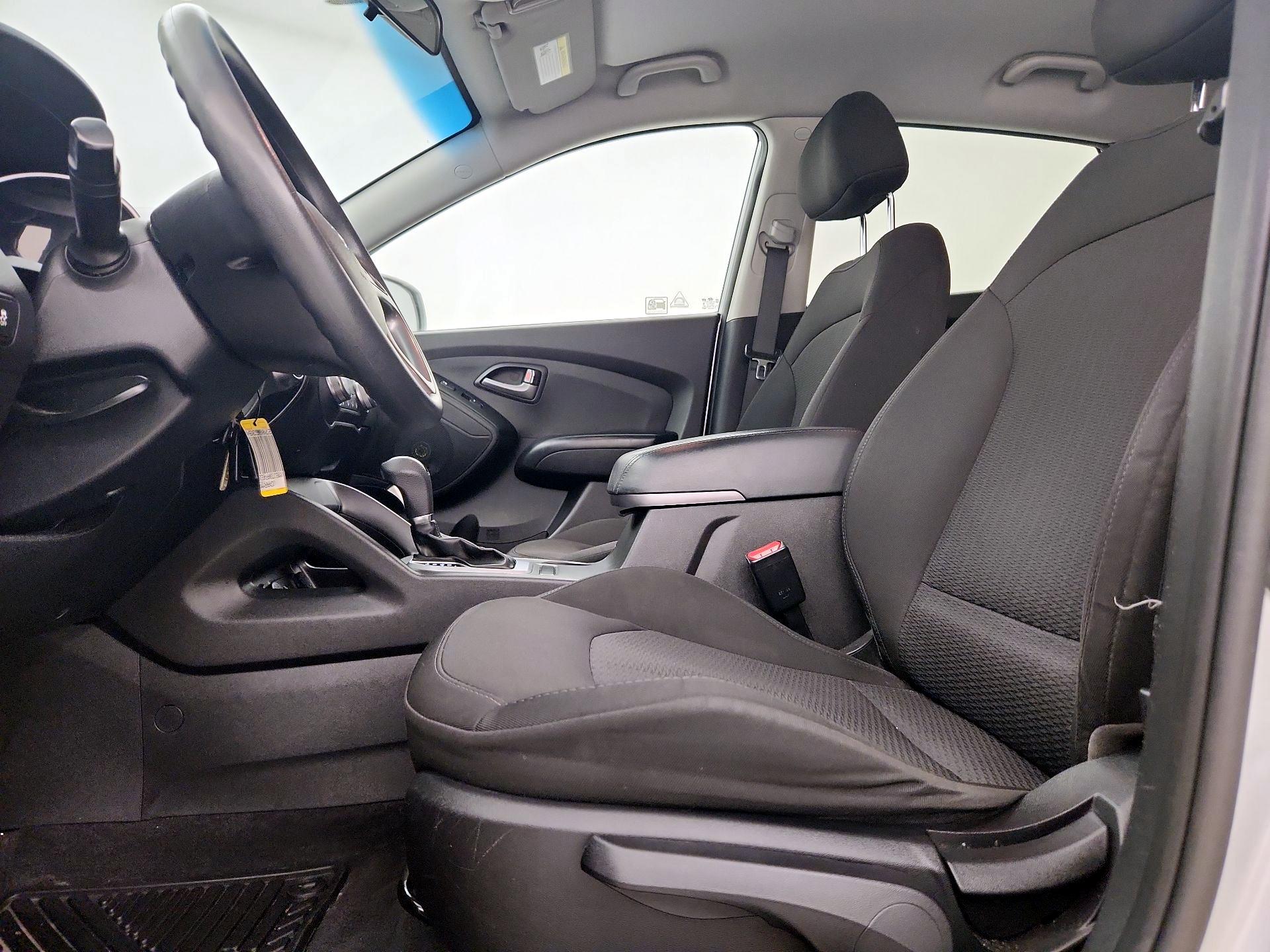 Thumbnail: 2014 Hyundai Tucson - 11
