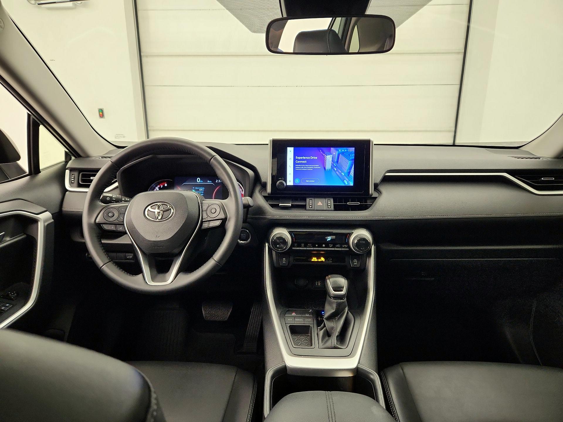Thumbnail: 2023 Toyota RAV4 - 9