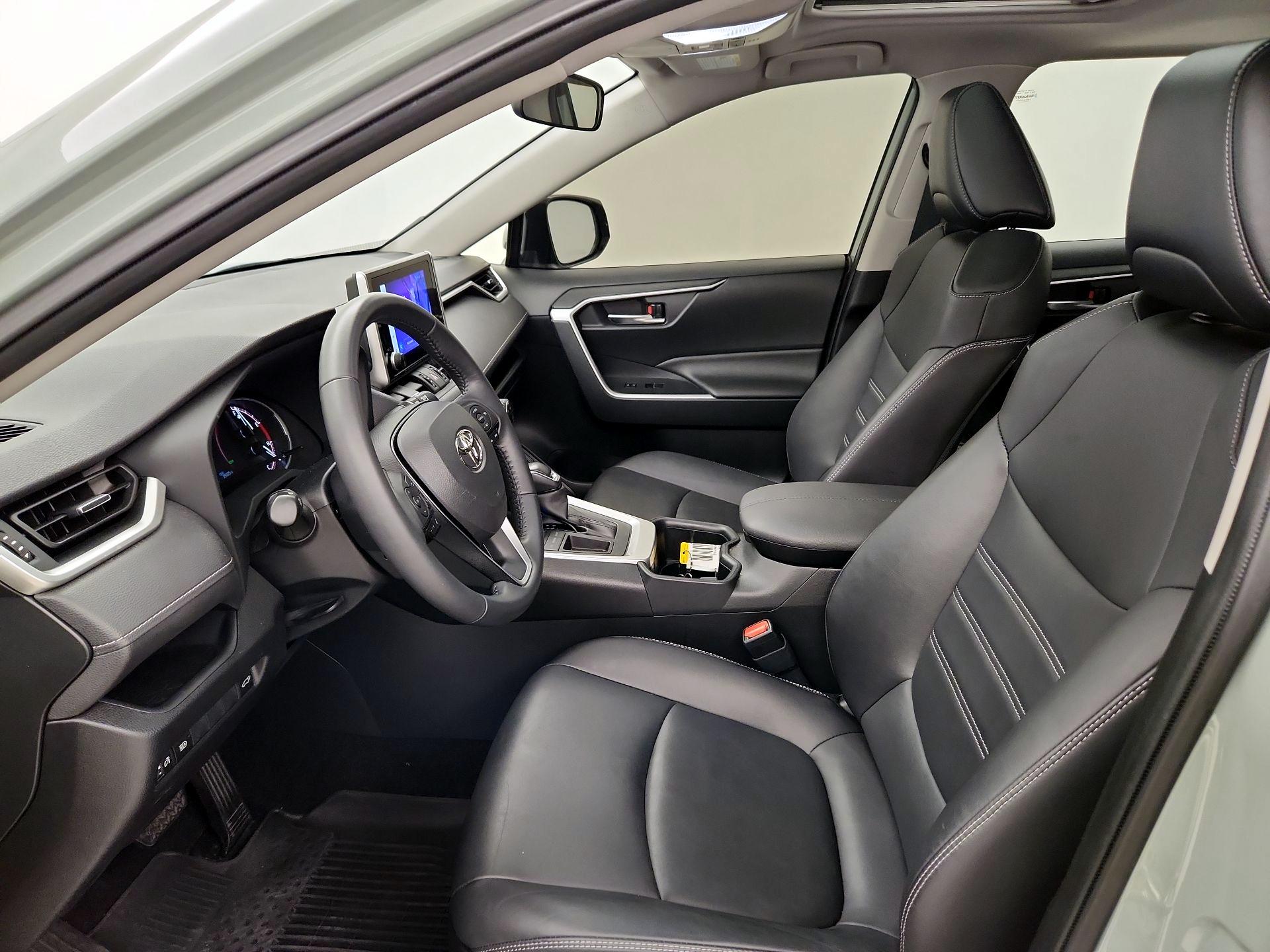 Thumbnail: 2023 Toyota RAV4 - 11