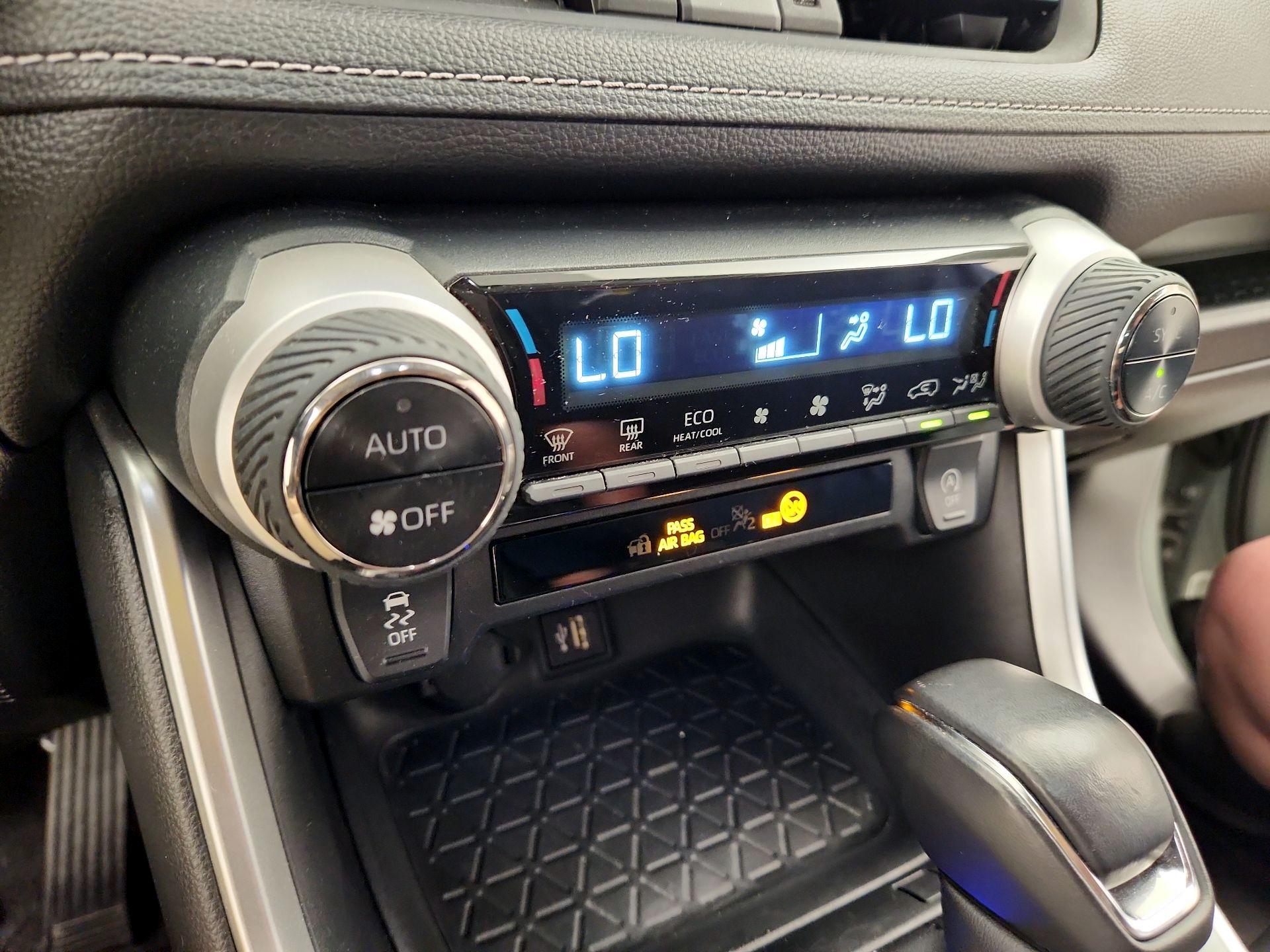 Thumbnail: 2023 Toyota RAV4 - 16