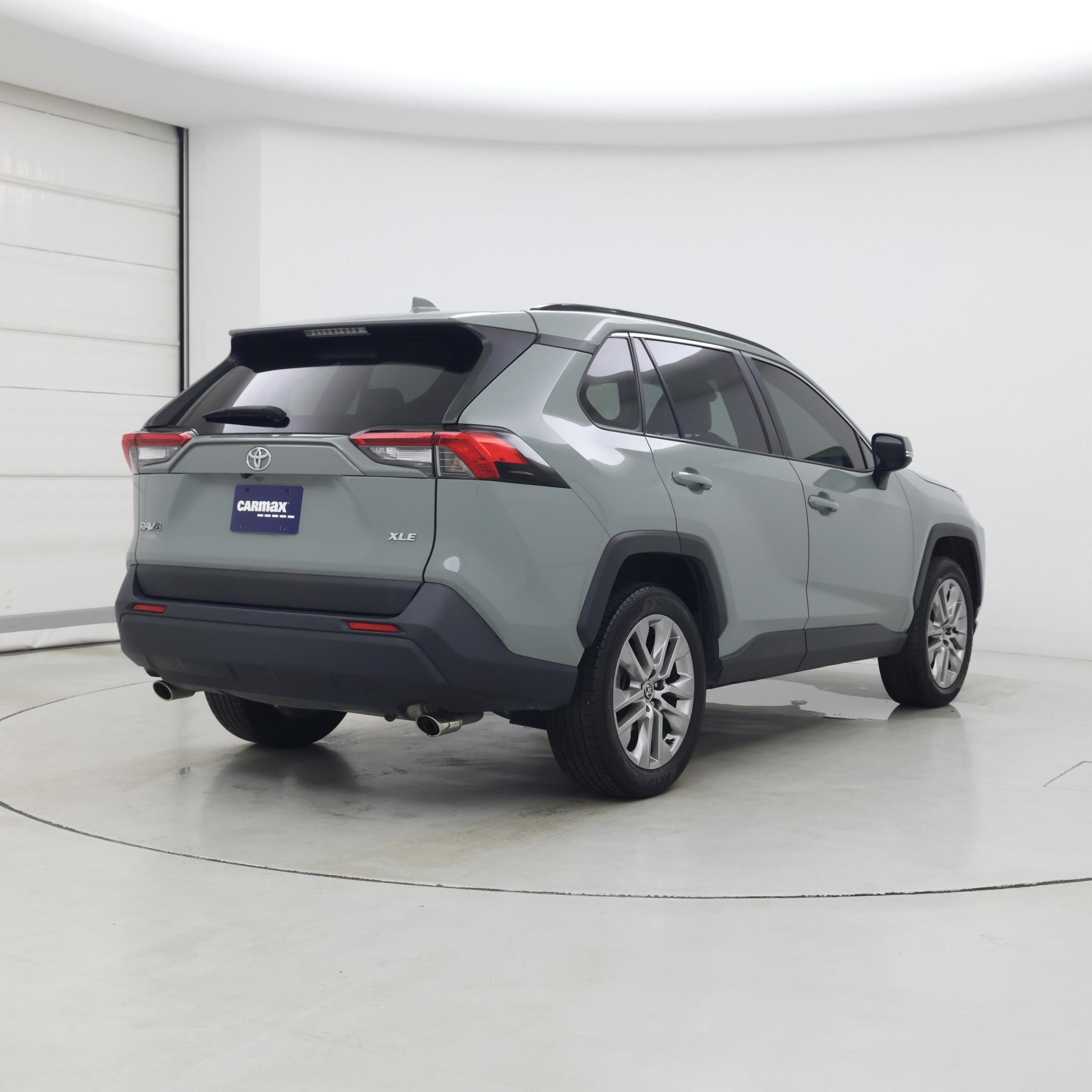 Thumbnail: 2023 Toyota RAV4 - 8