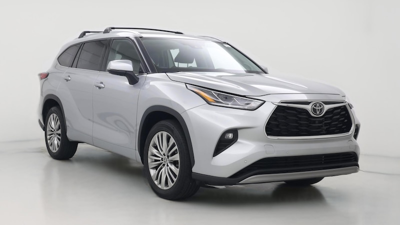 2022 Toyota Highlander Platinum Hero Image